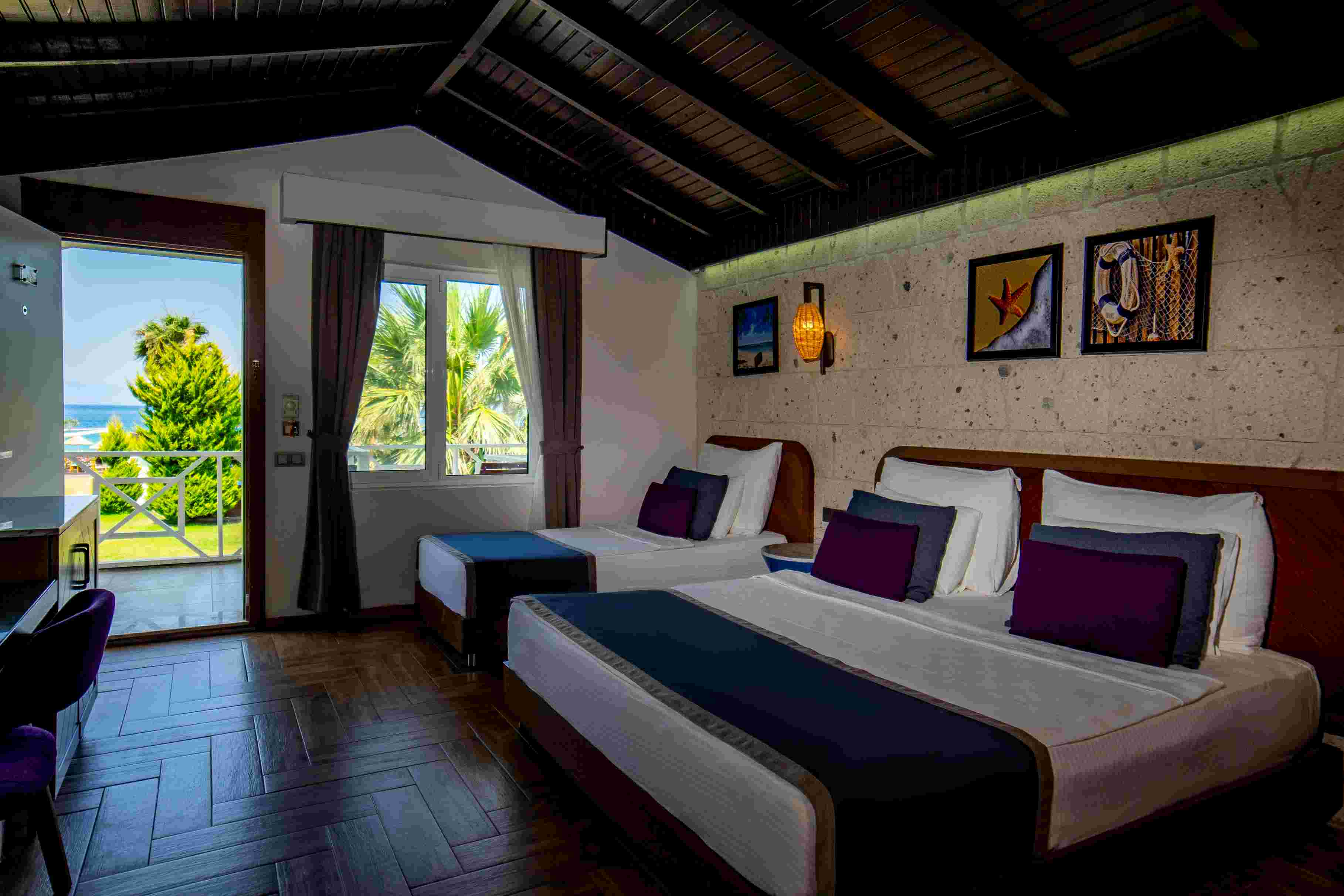 Room Deluxe Sea View