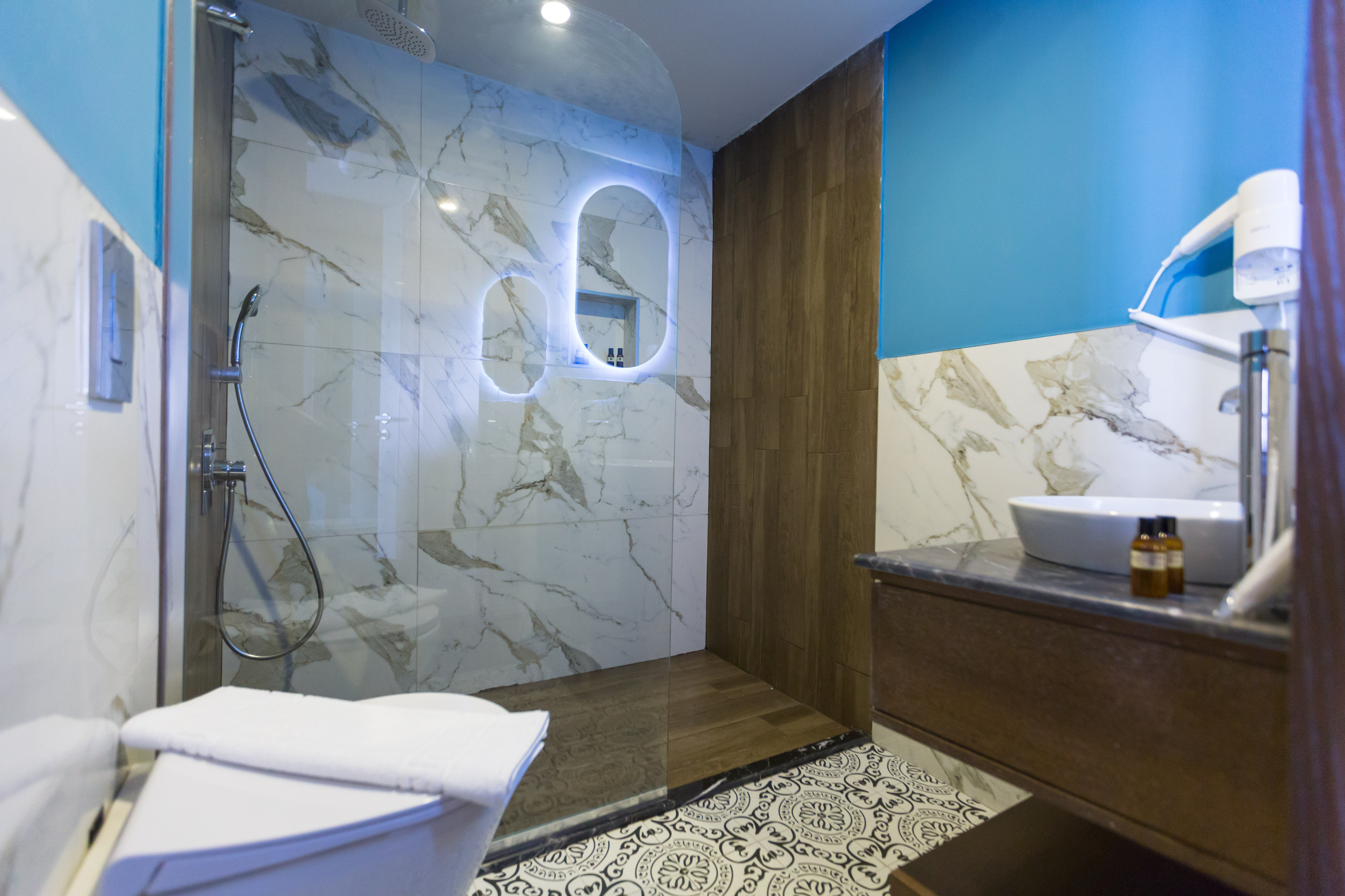 Double Single Deluxe Sea View