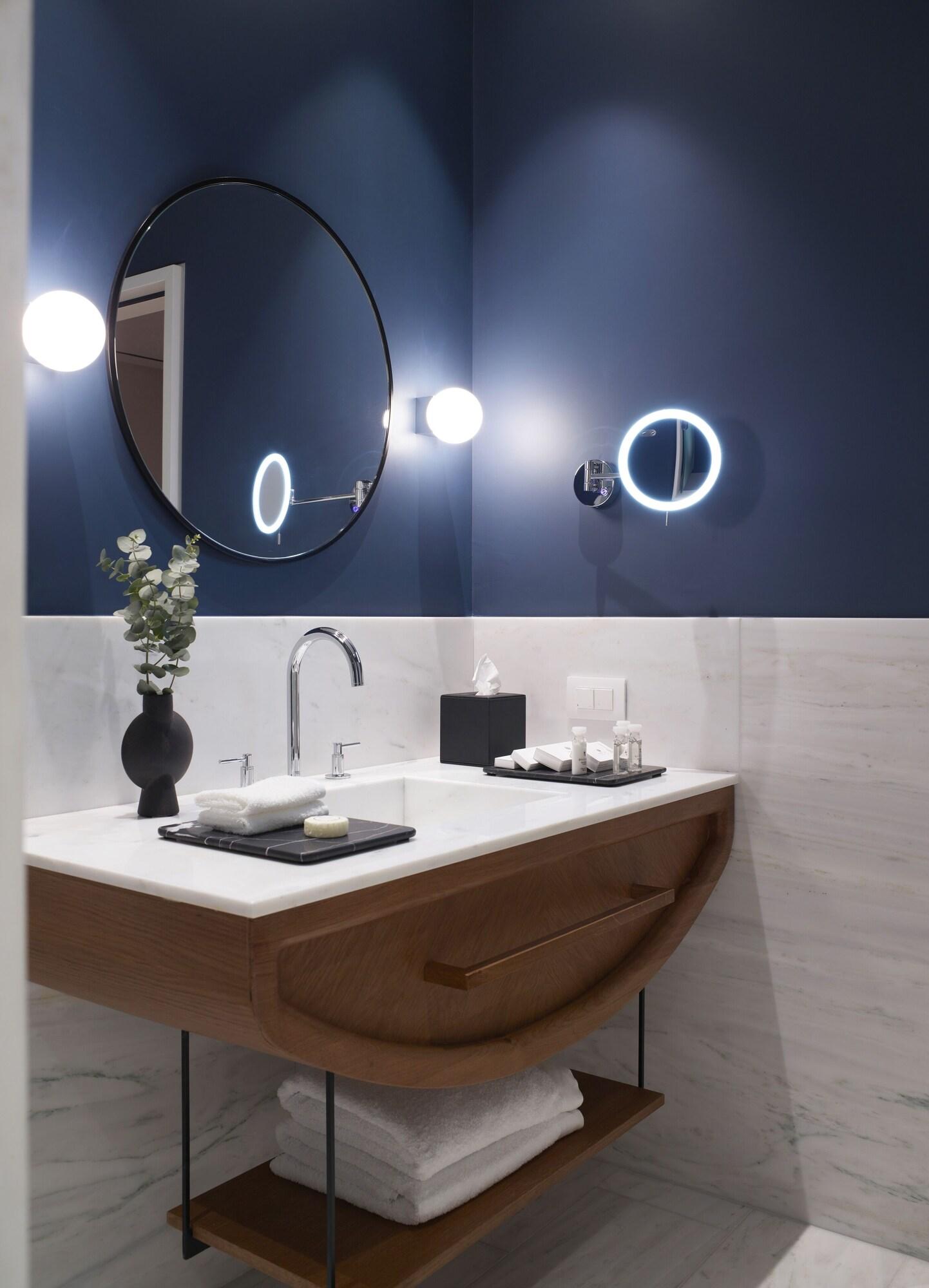 Double Executive King Bed