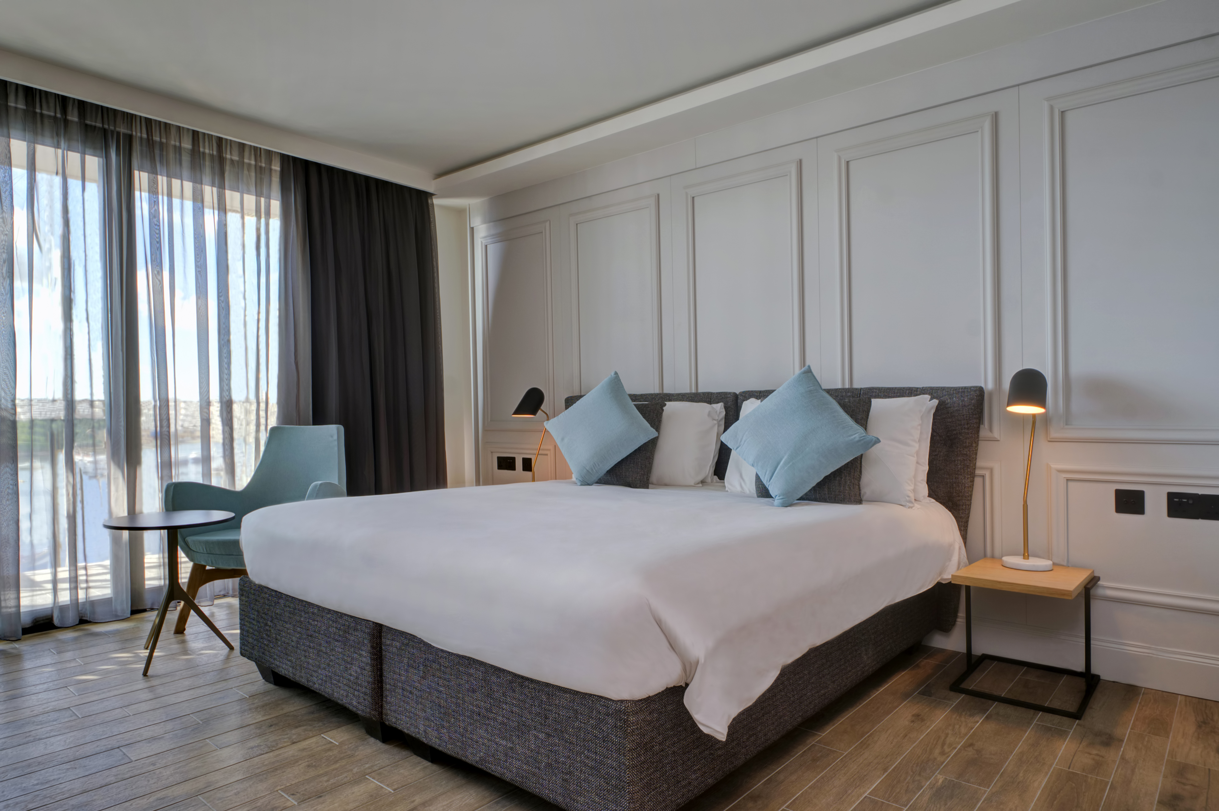 Double or Twin Deluxe Sea View