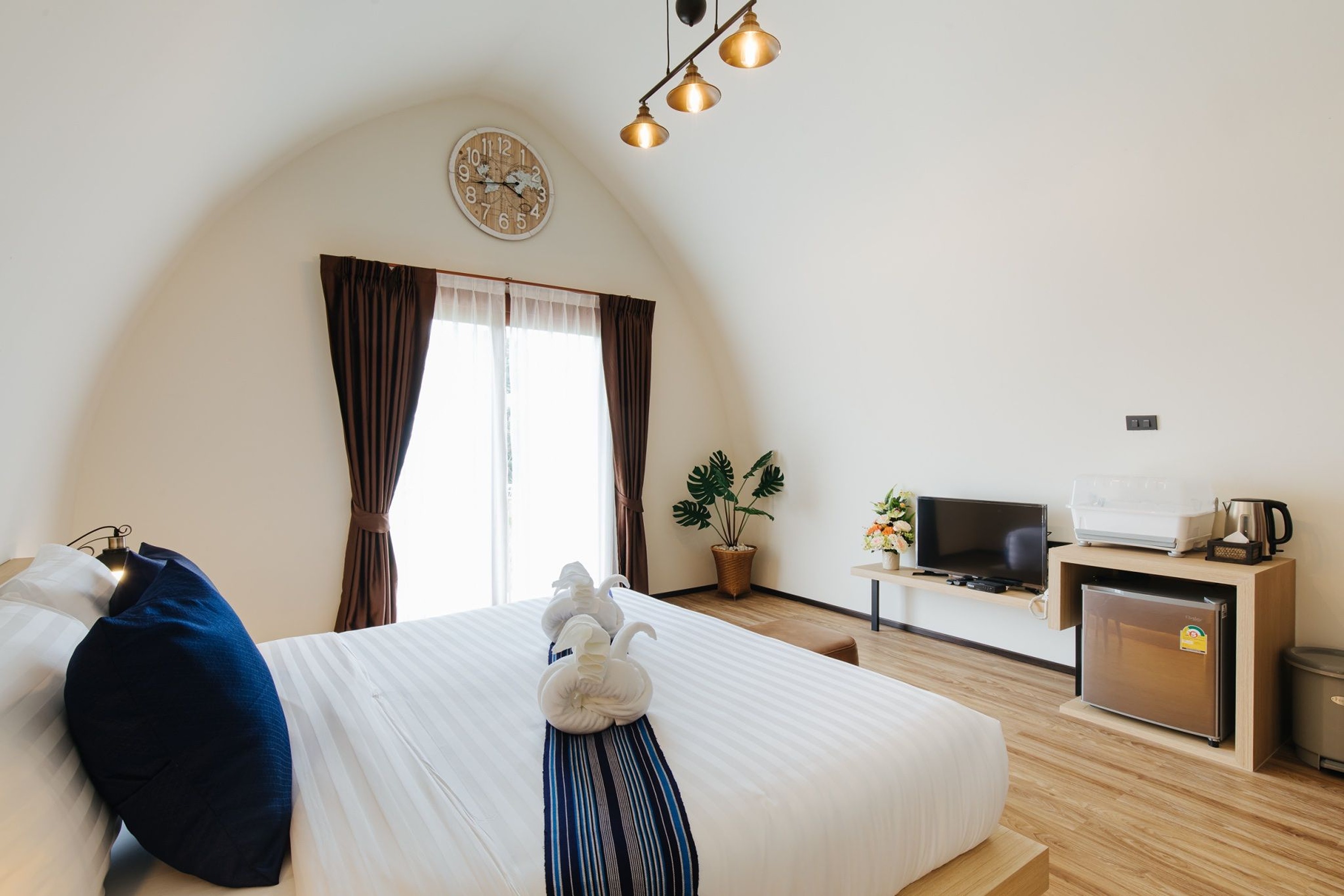 Double Superior King Bed