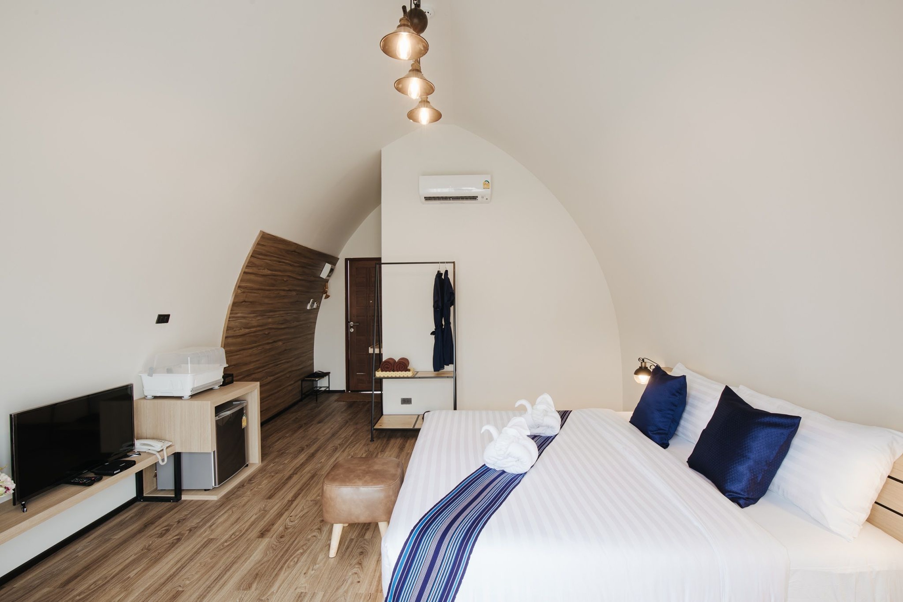 Double Superior King Bed