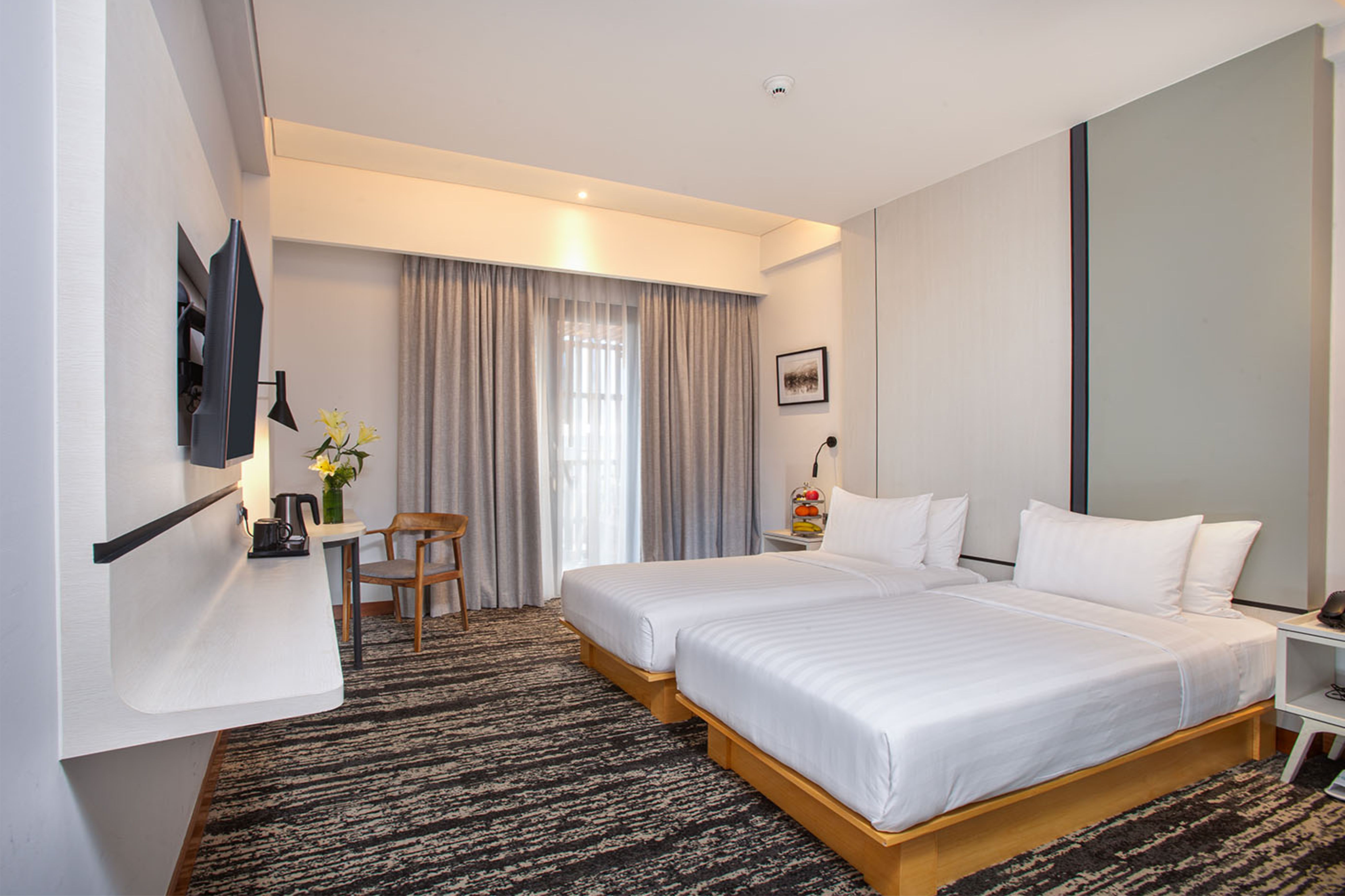 Room Deluxe with Balcony