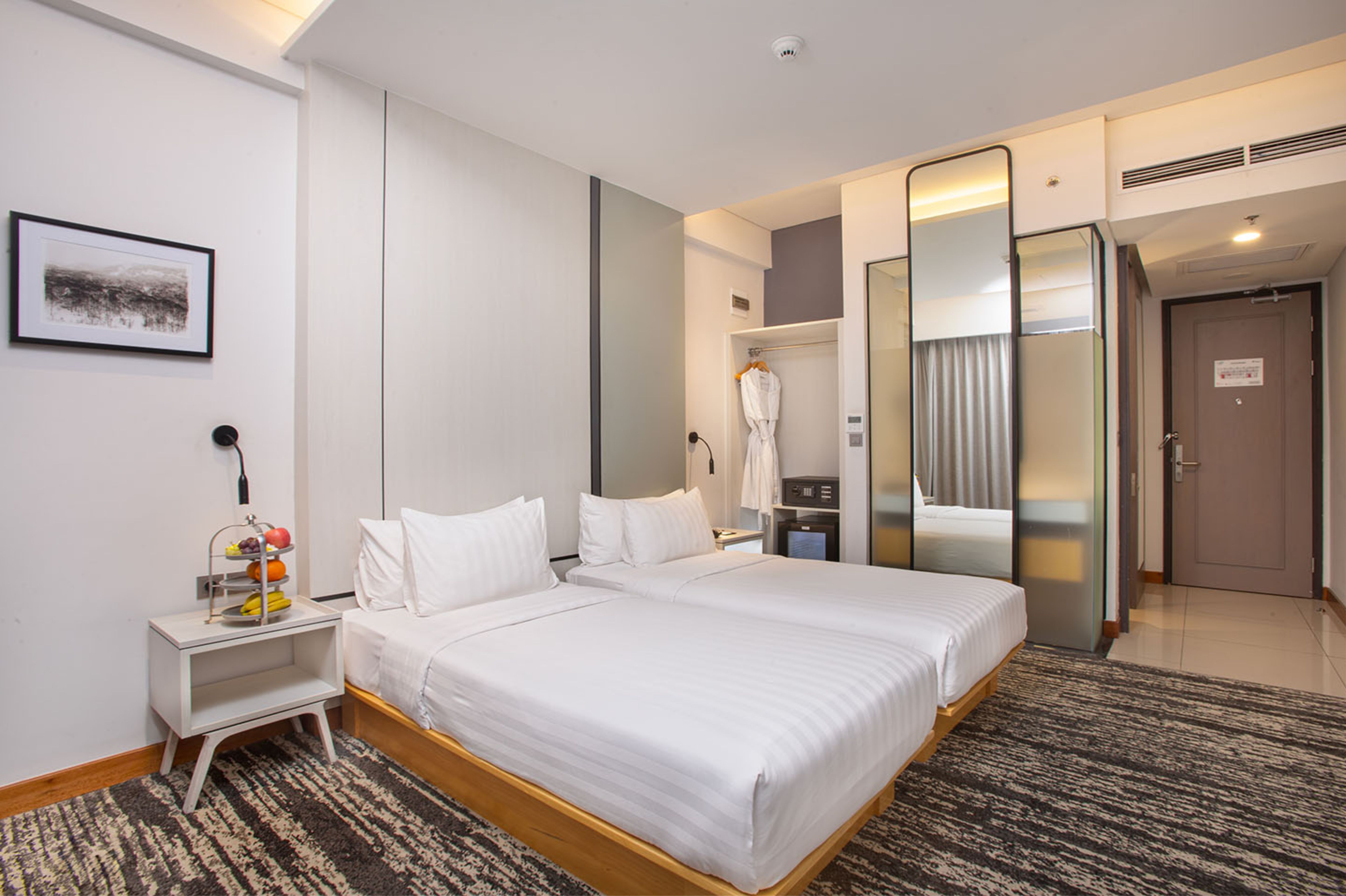 Room Deluxe with Balcony