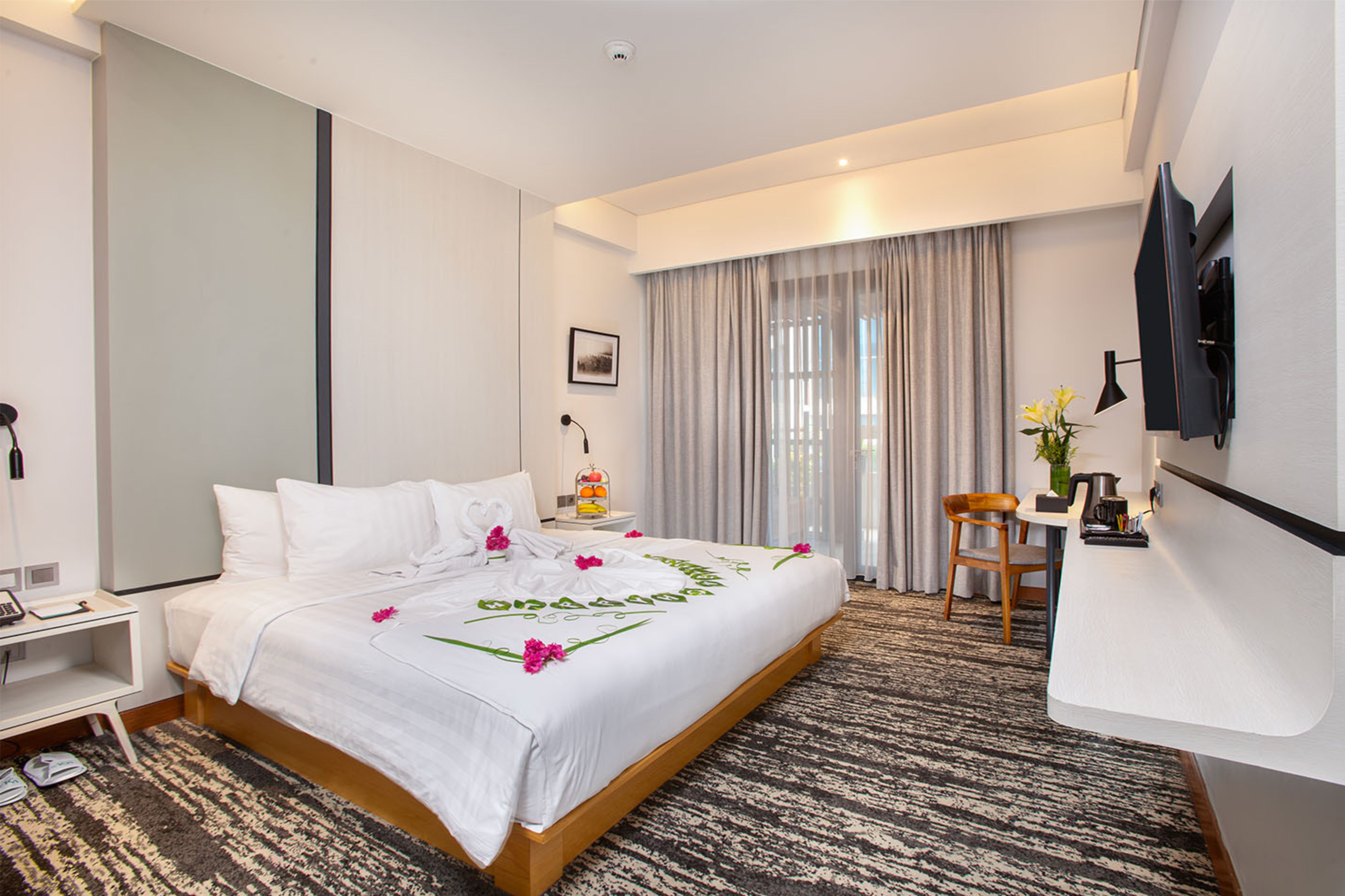 Room Deluxe with Balcony