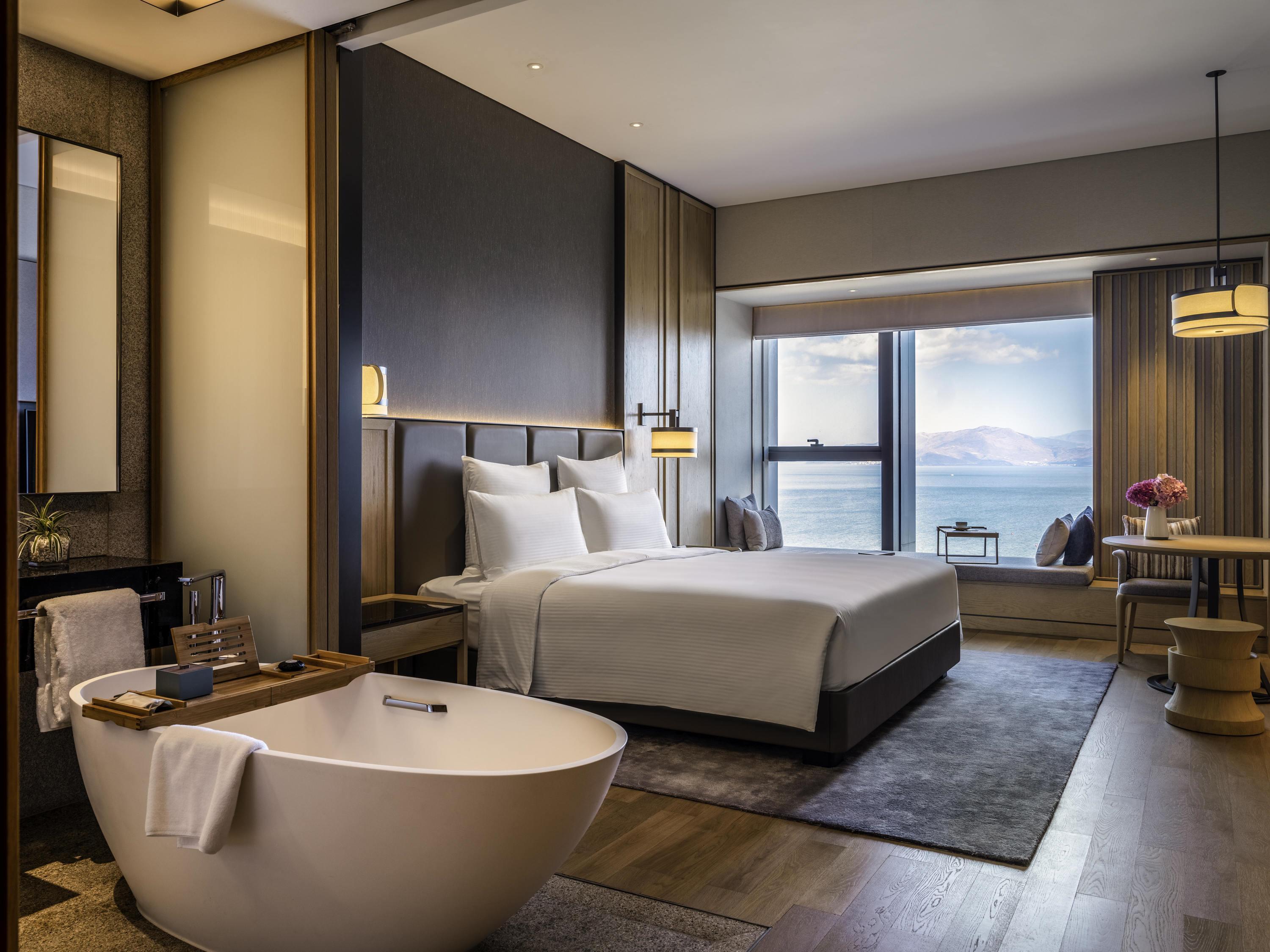 Double Deluxe Lake View