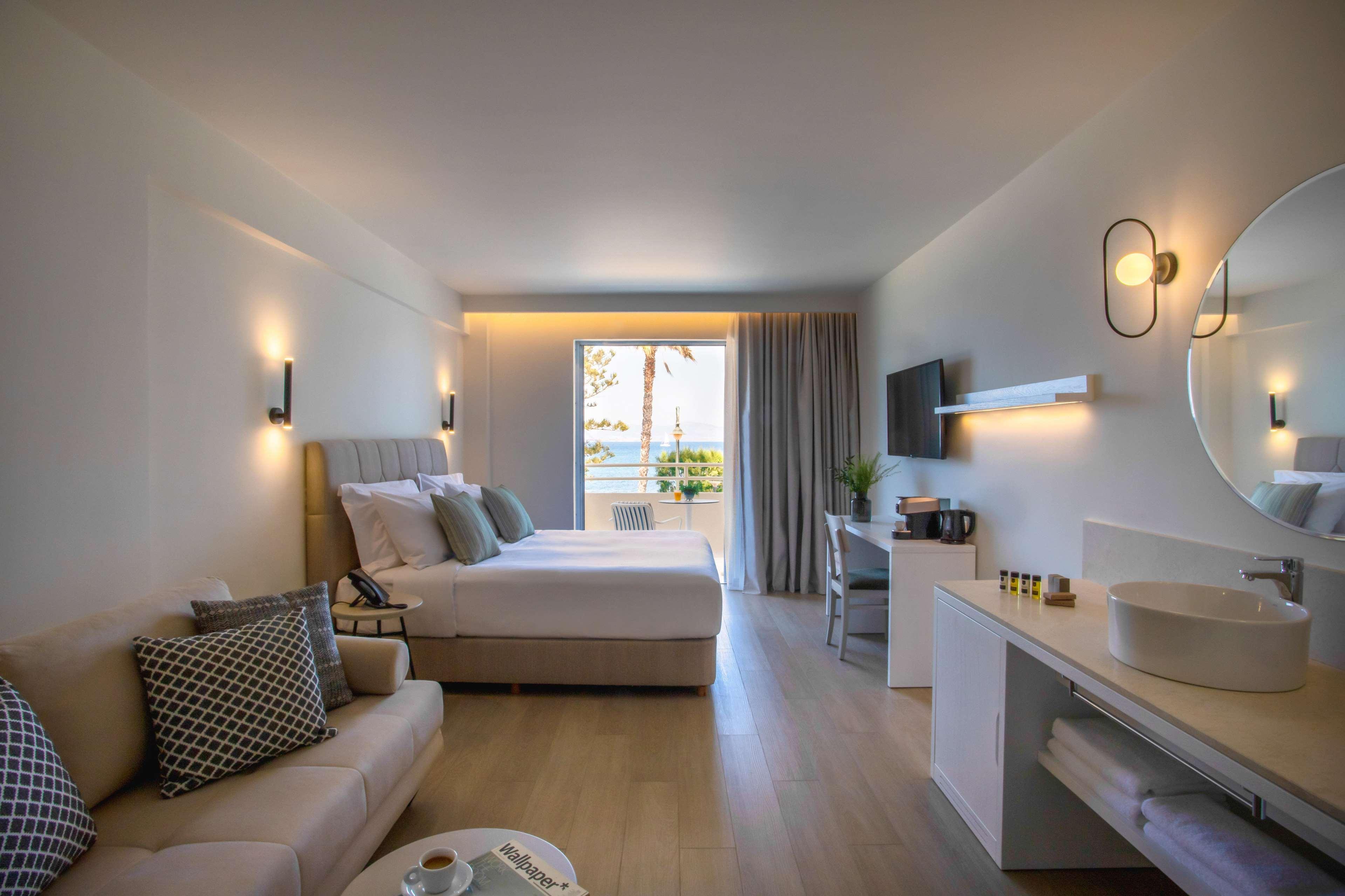 Double or Twin Deluxe Sea View