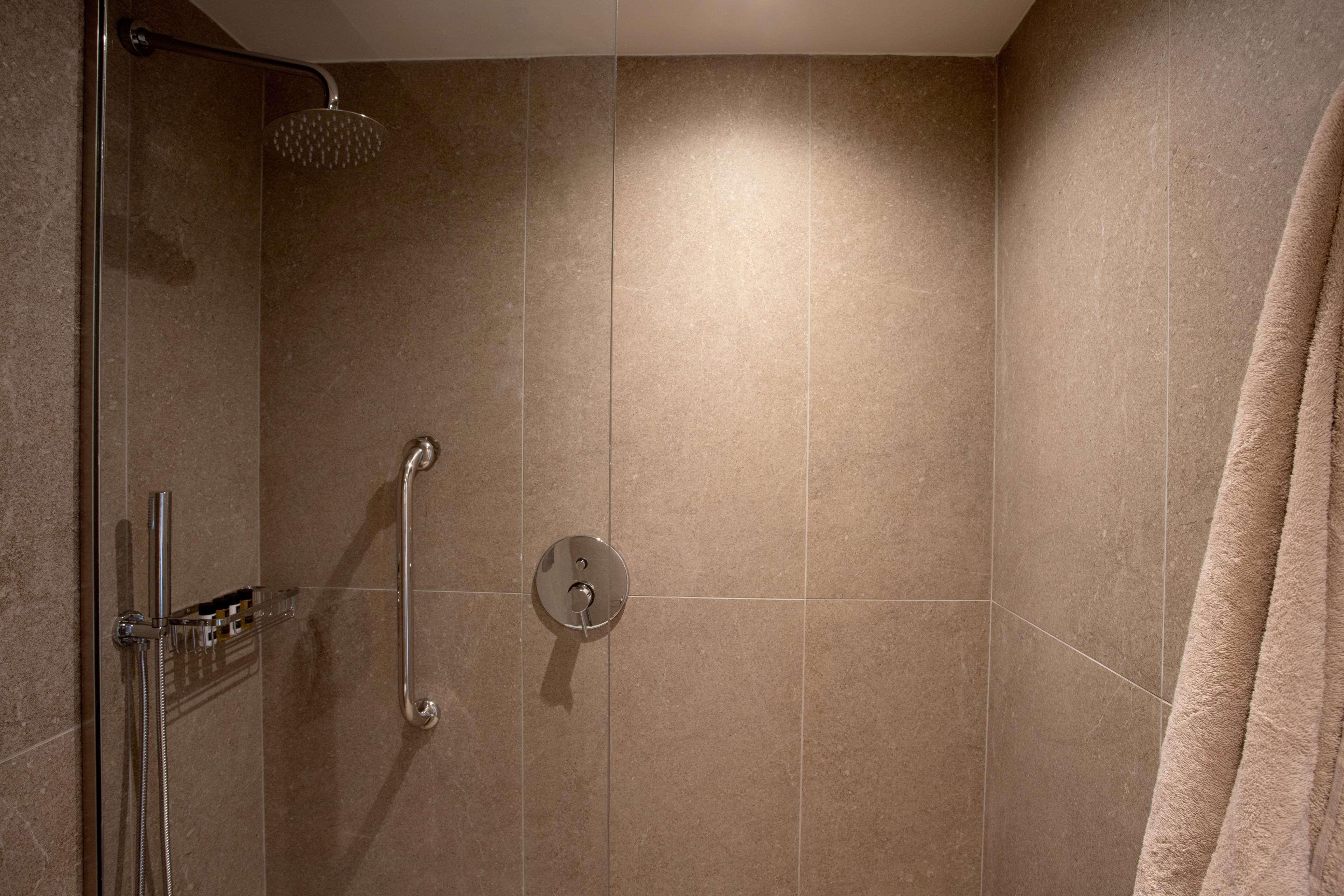 Junior Suite Pool View