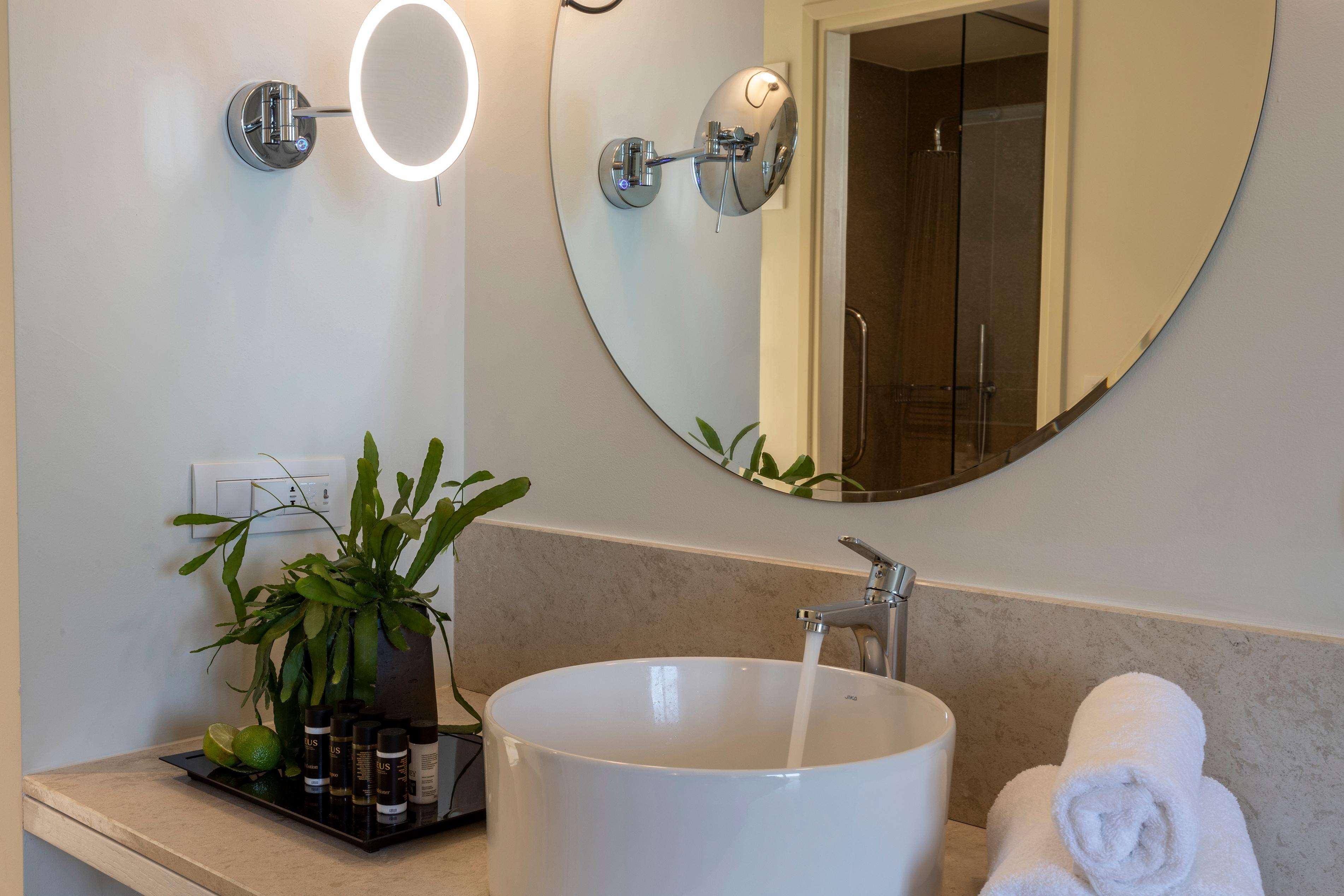 Junior Suite Pool View