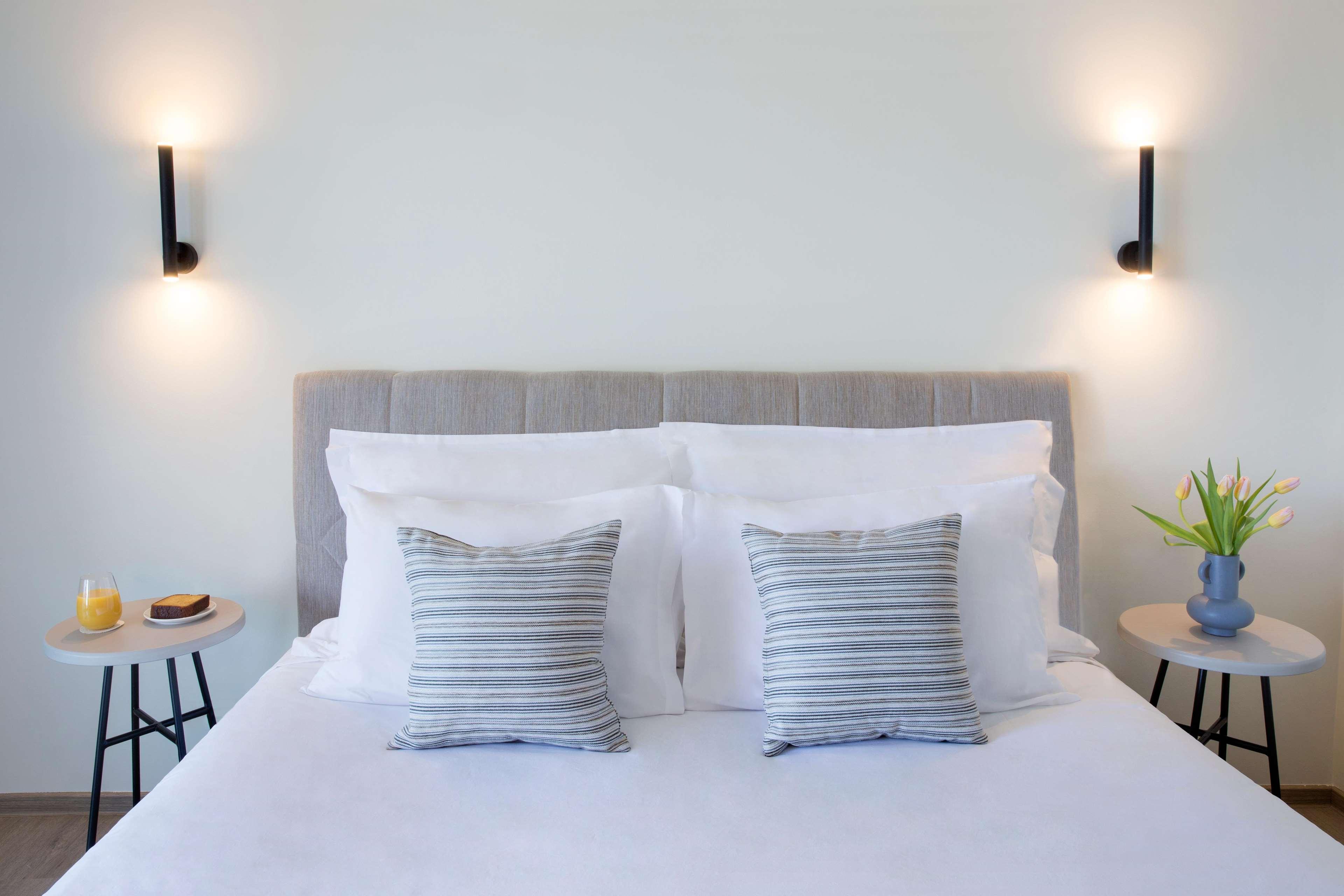 Family Room Pool View Two Bedrooms