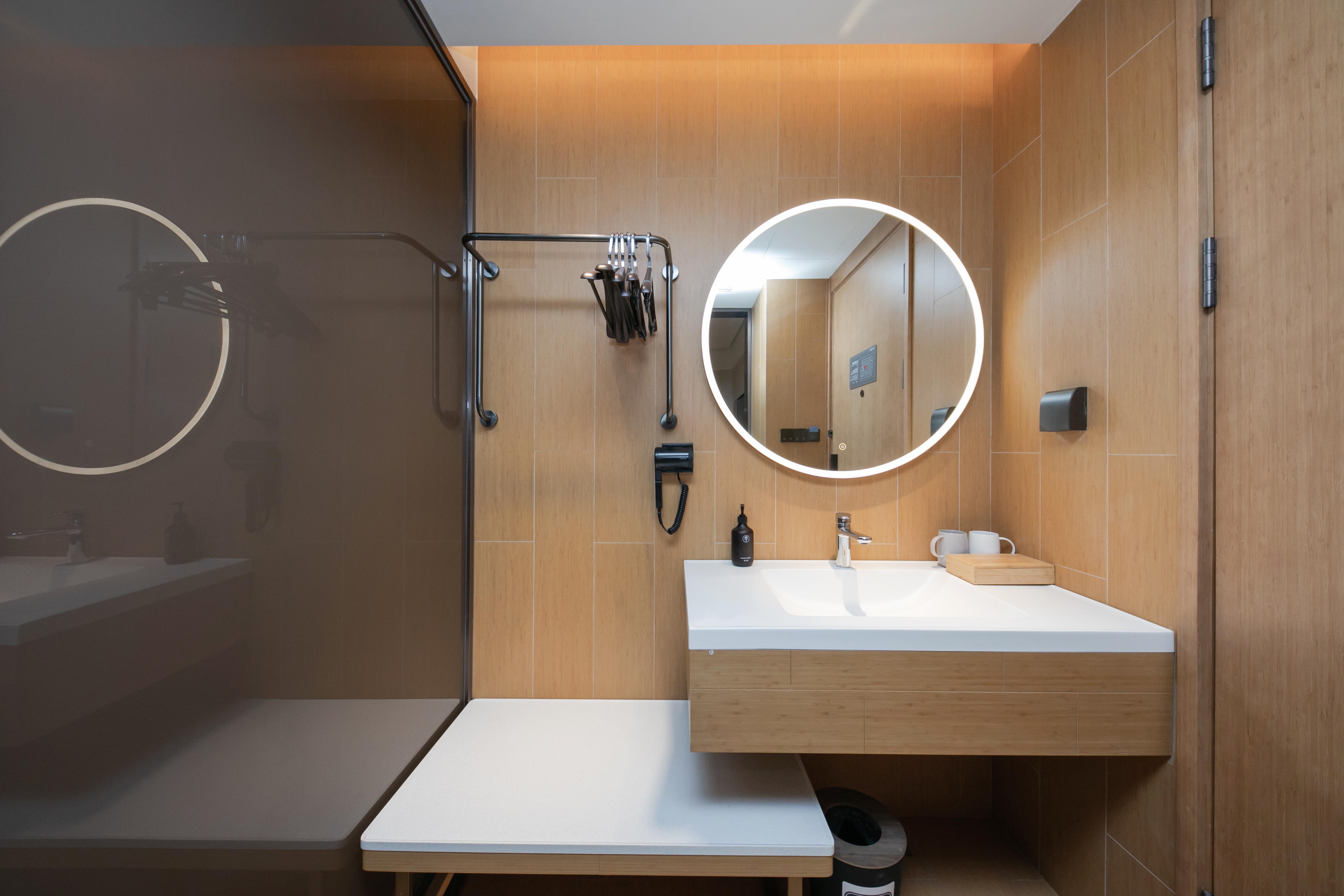 Double Inner-superior