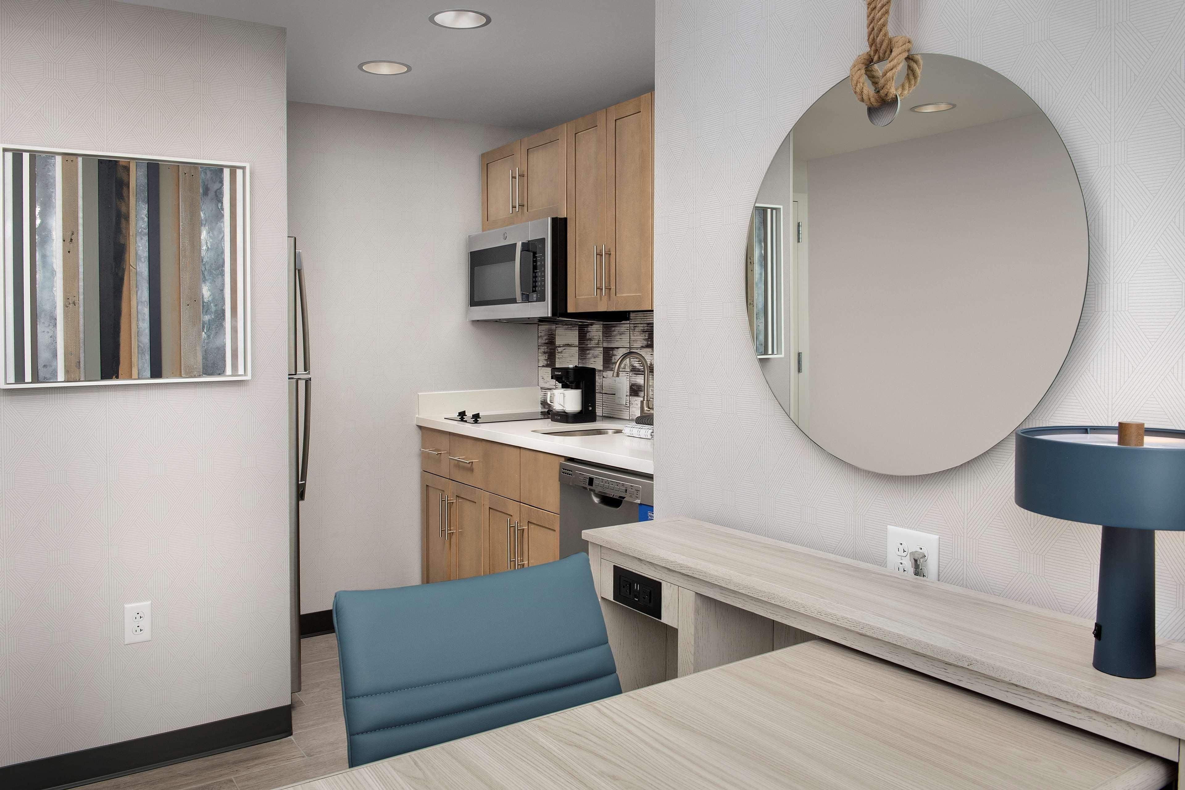 Studio Accessible-two Queen Beds