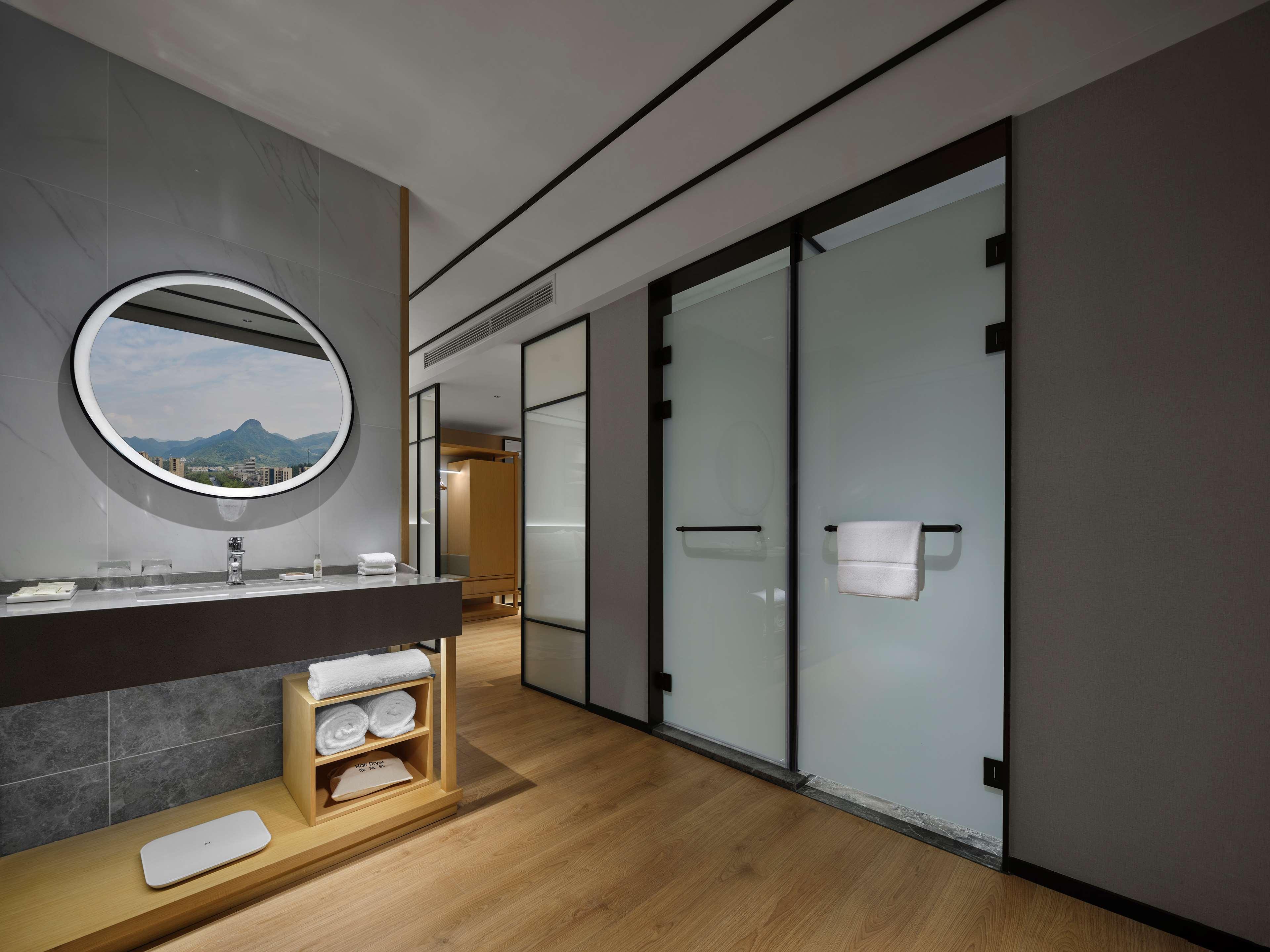 Double Superior King Bed