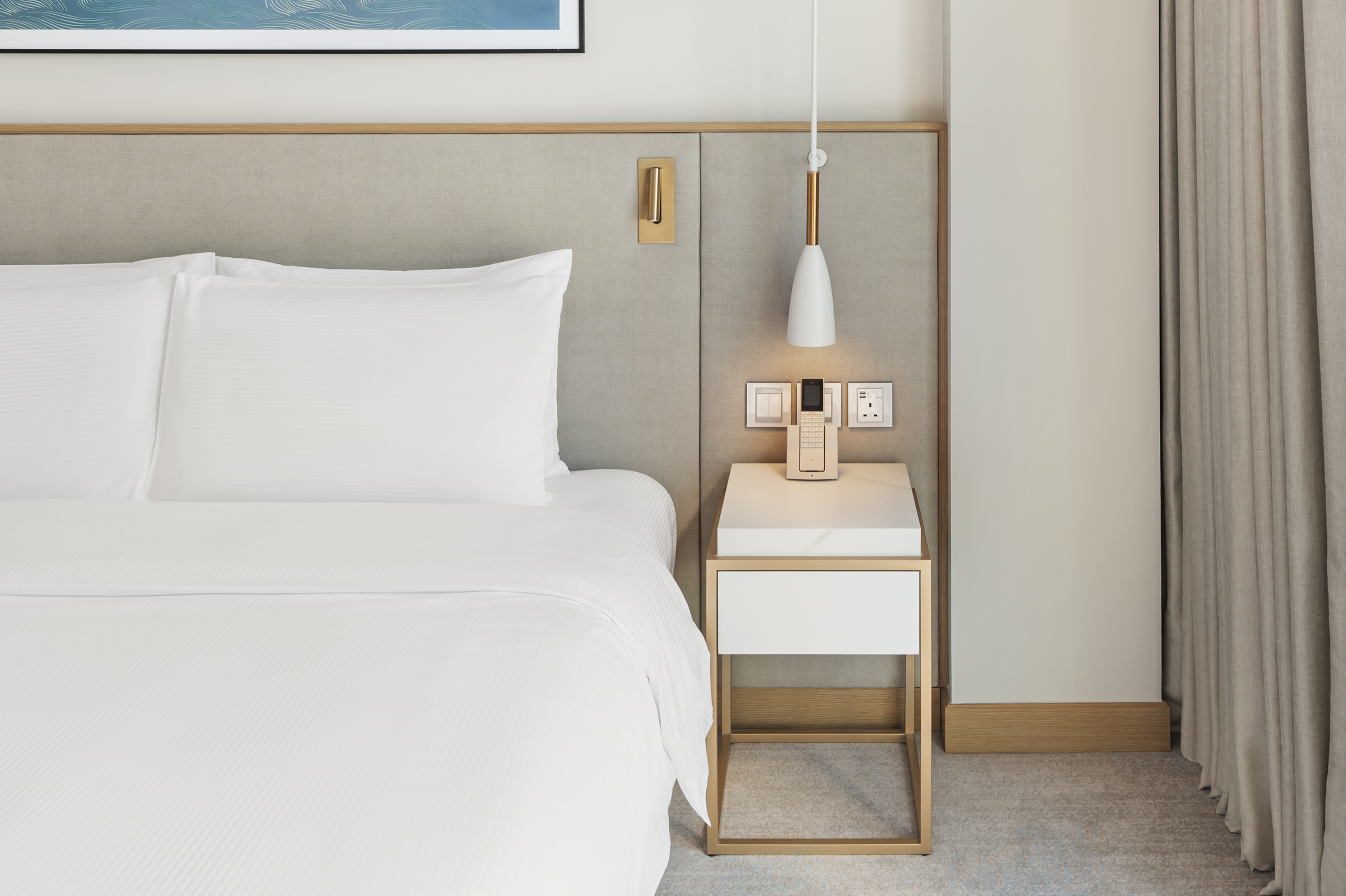 Double Deluxe One Bed