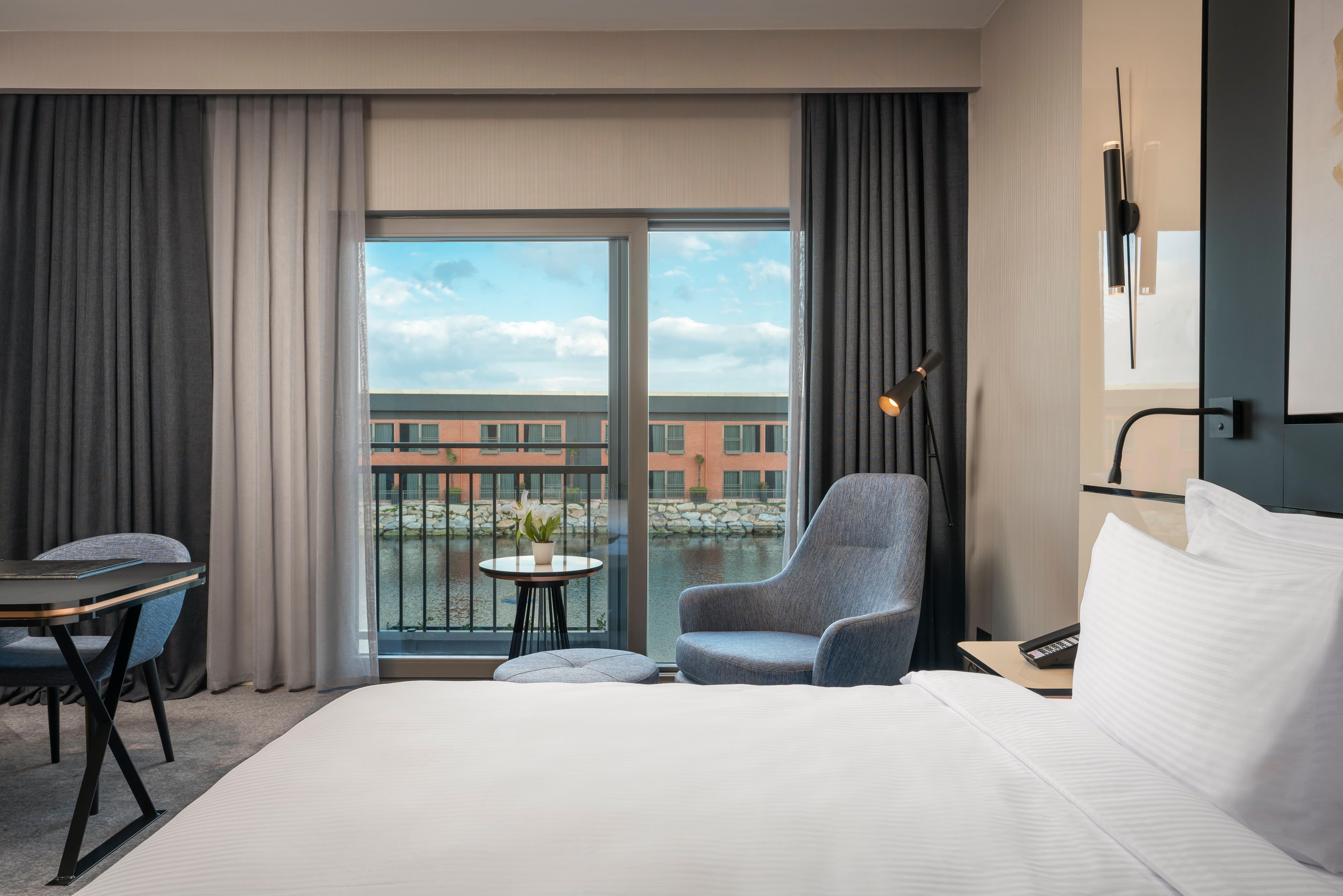 Double Accessible King Size Bed