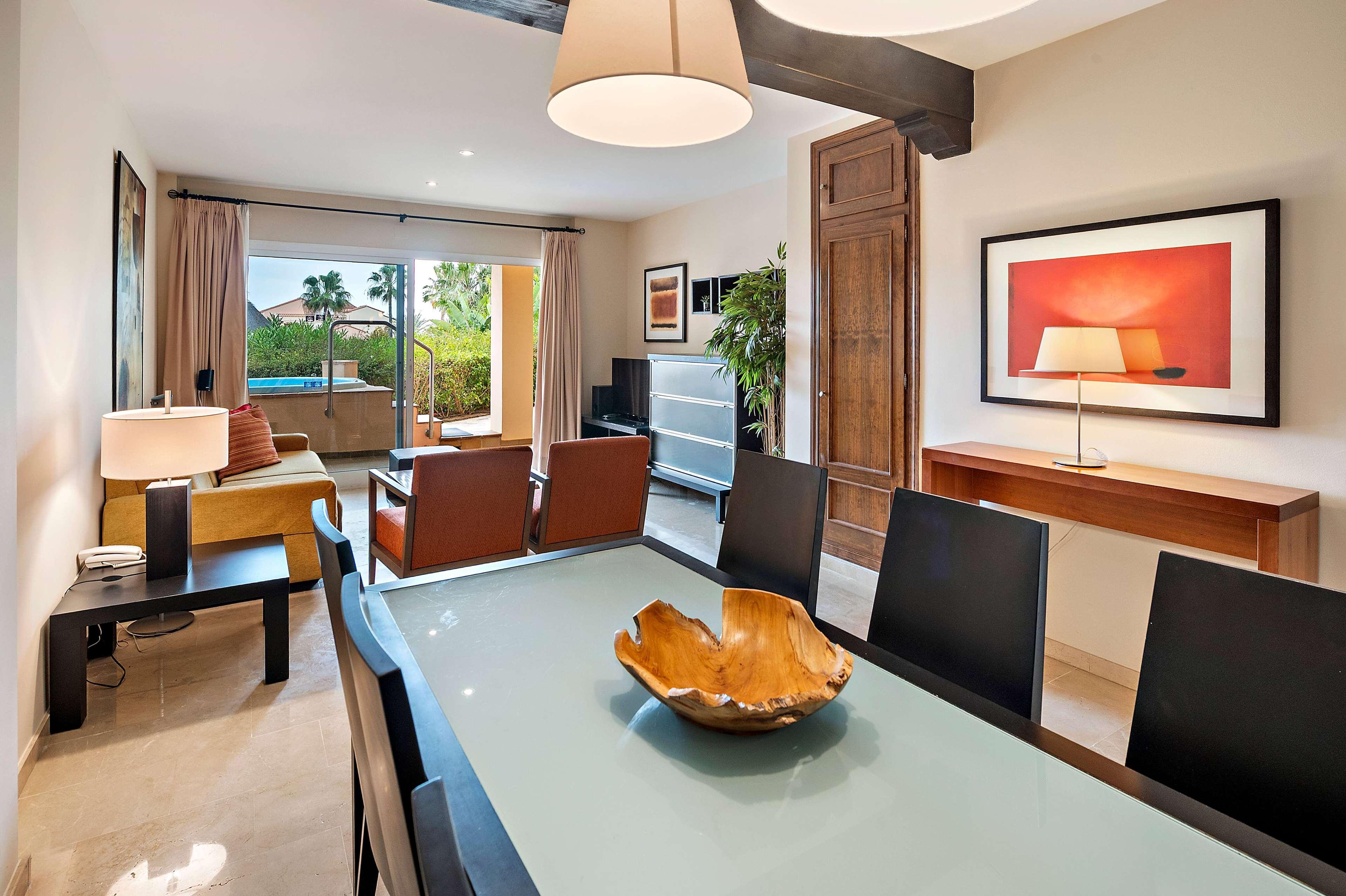 Suite Capacity 5 Two Bedrooms