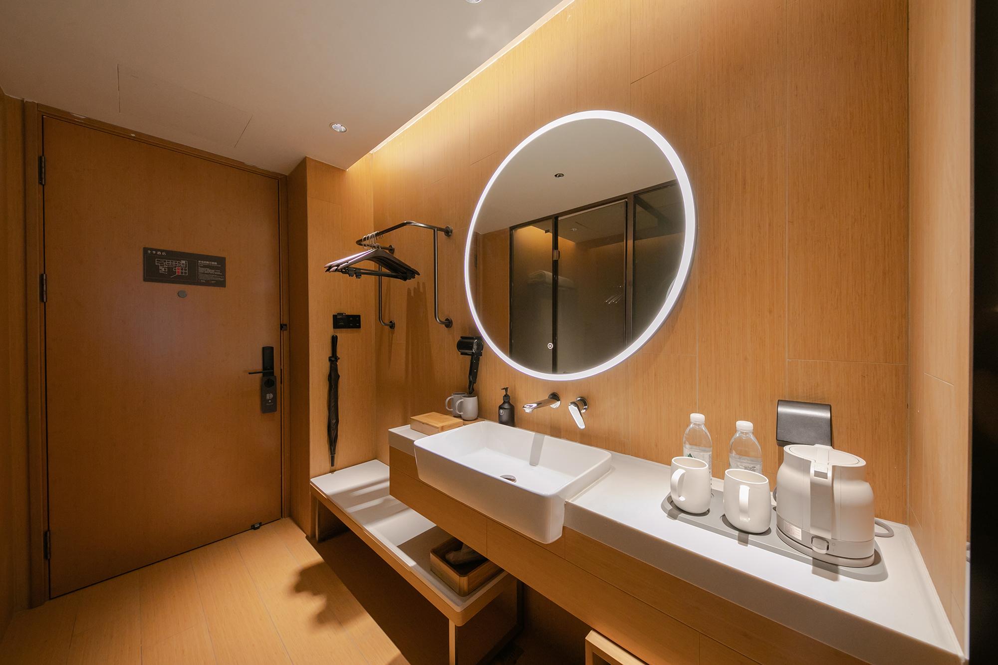 Double Inner-superior