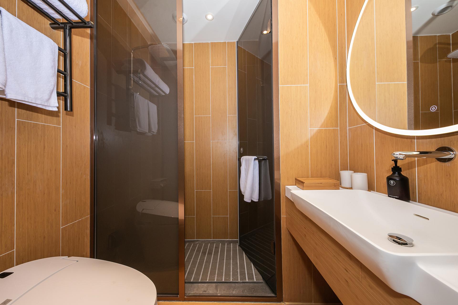 Double Inner-superior