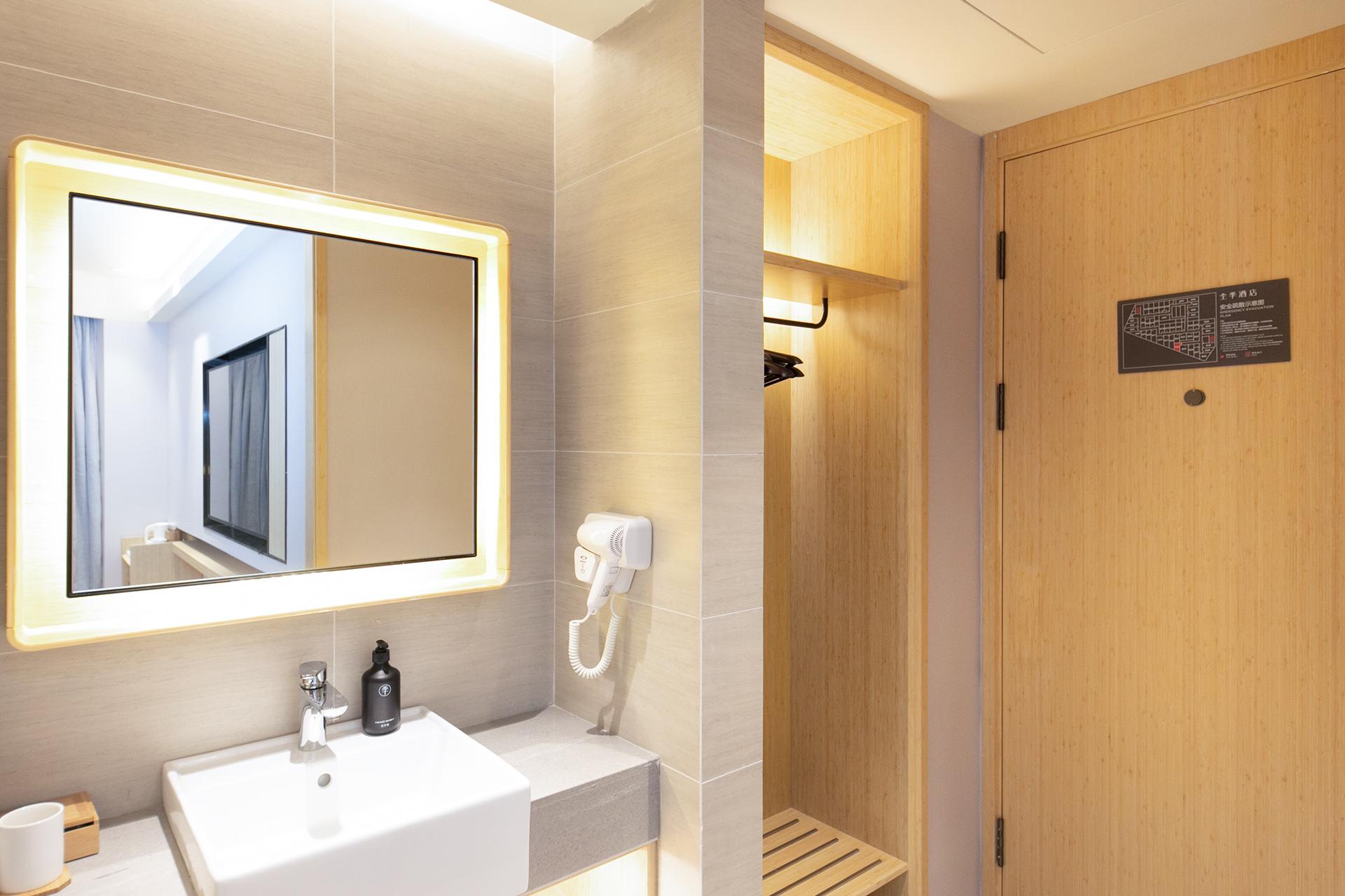 Double Inner-superior