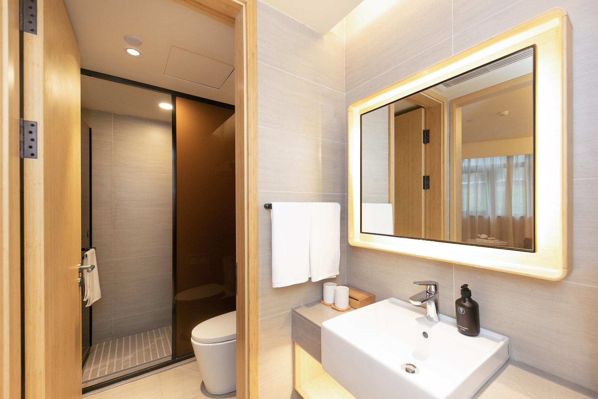 Double Inner-superior