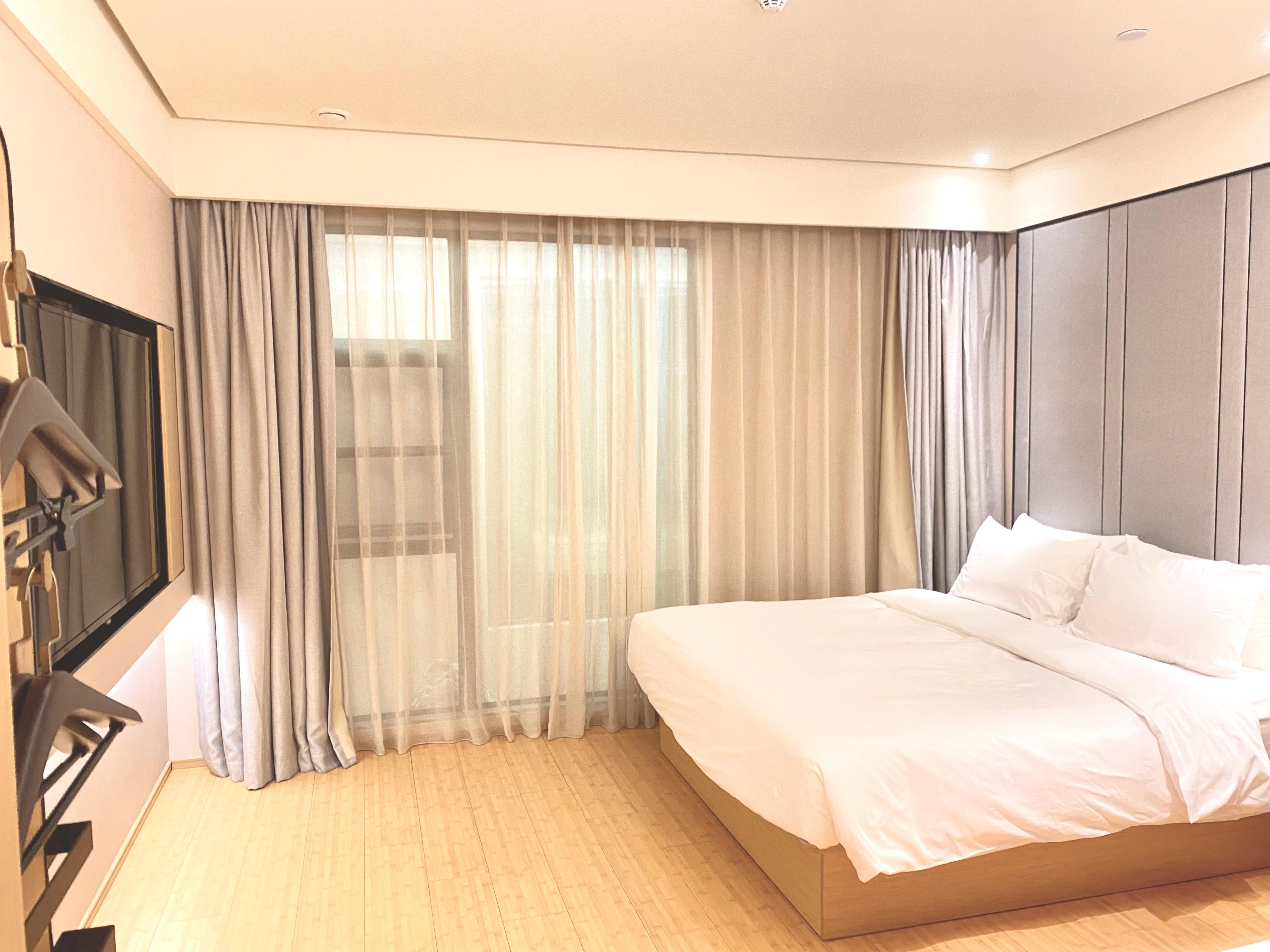 Double Inner-superior