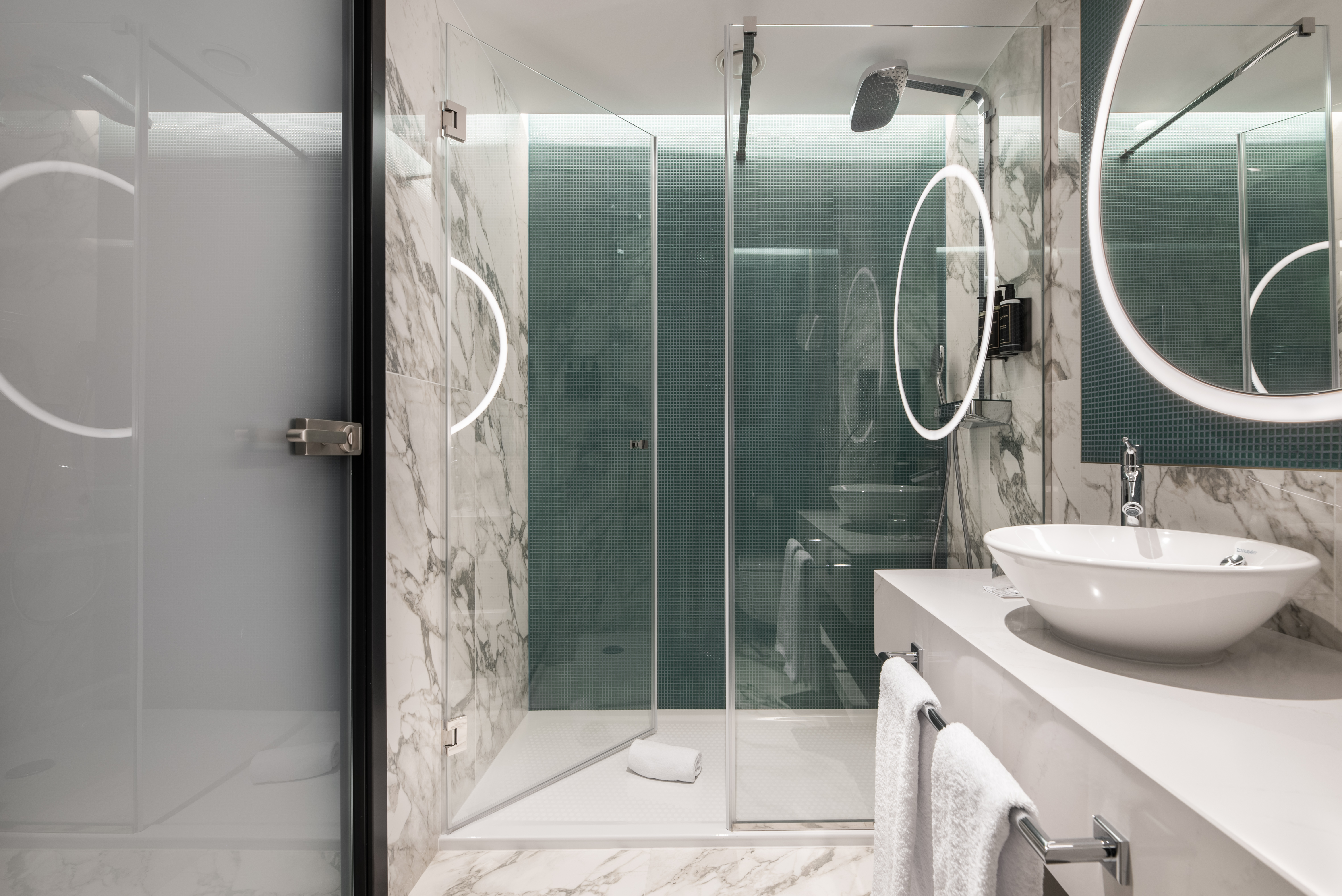 Double or Twin Deluxe