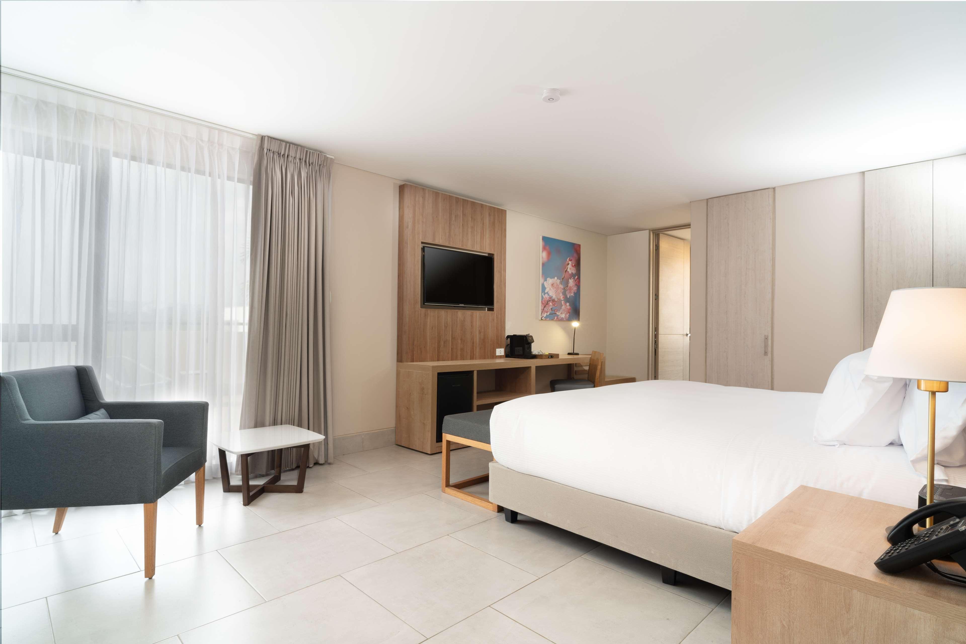 Double King Size Bed