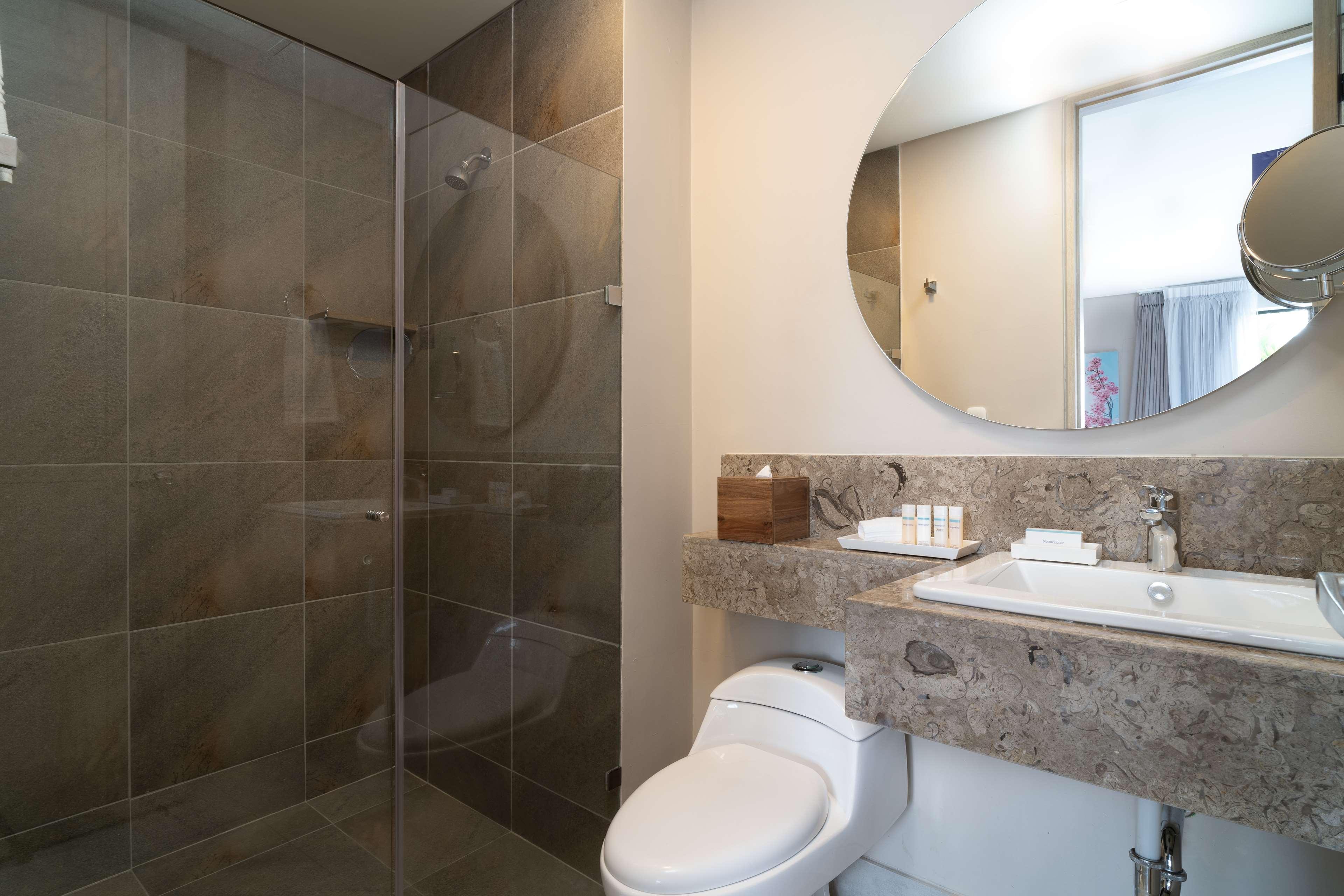 Double King Bed One Bedroom 