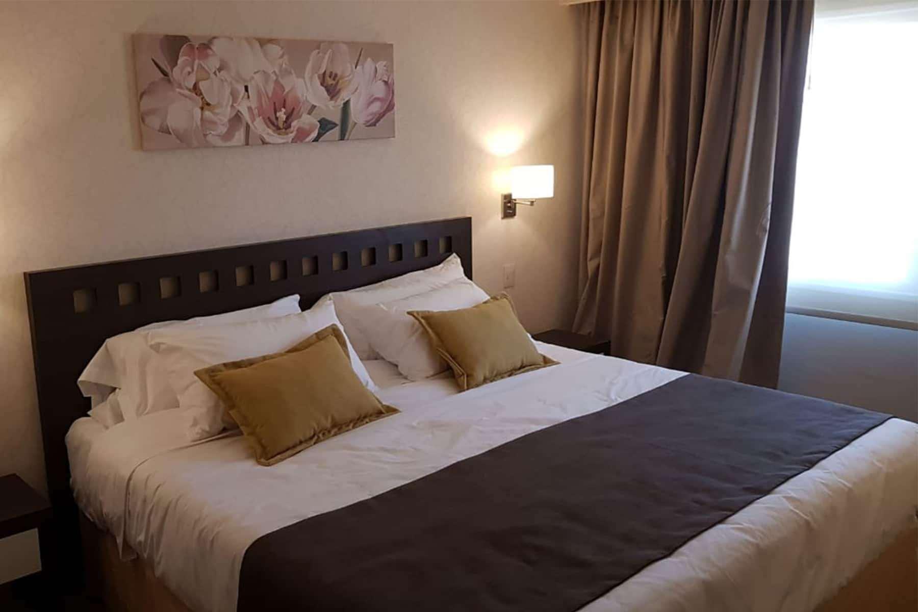 Room Accessible-queen Size Bed