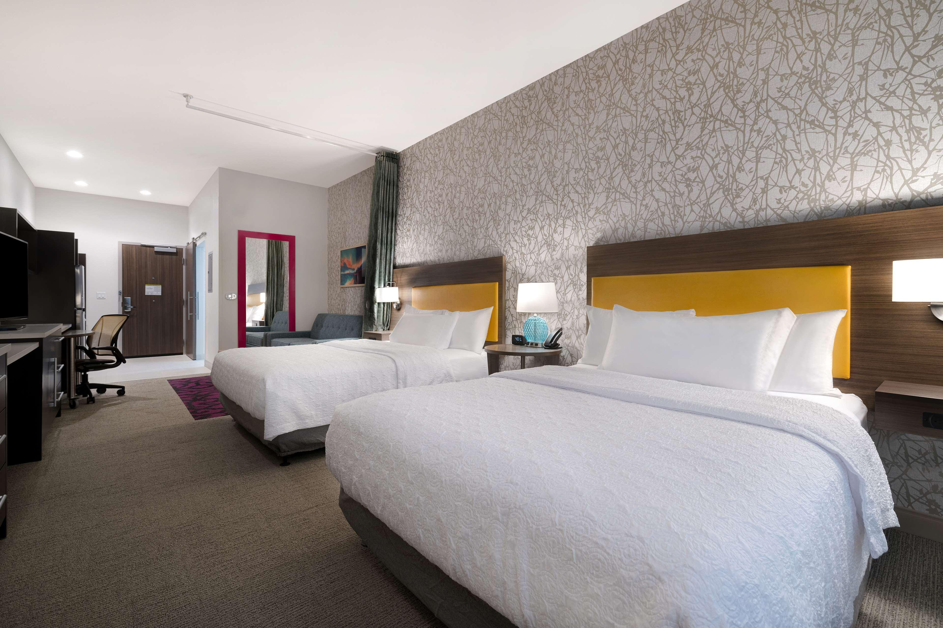 Studio Accessible-two Queen Beds