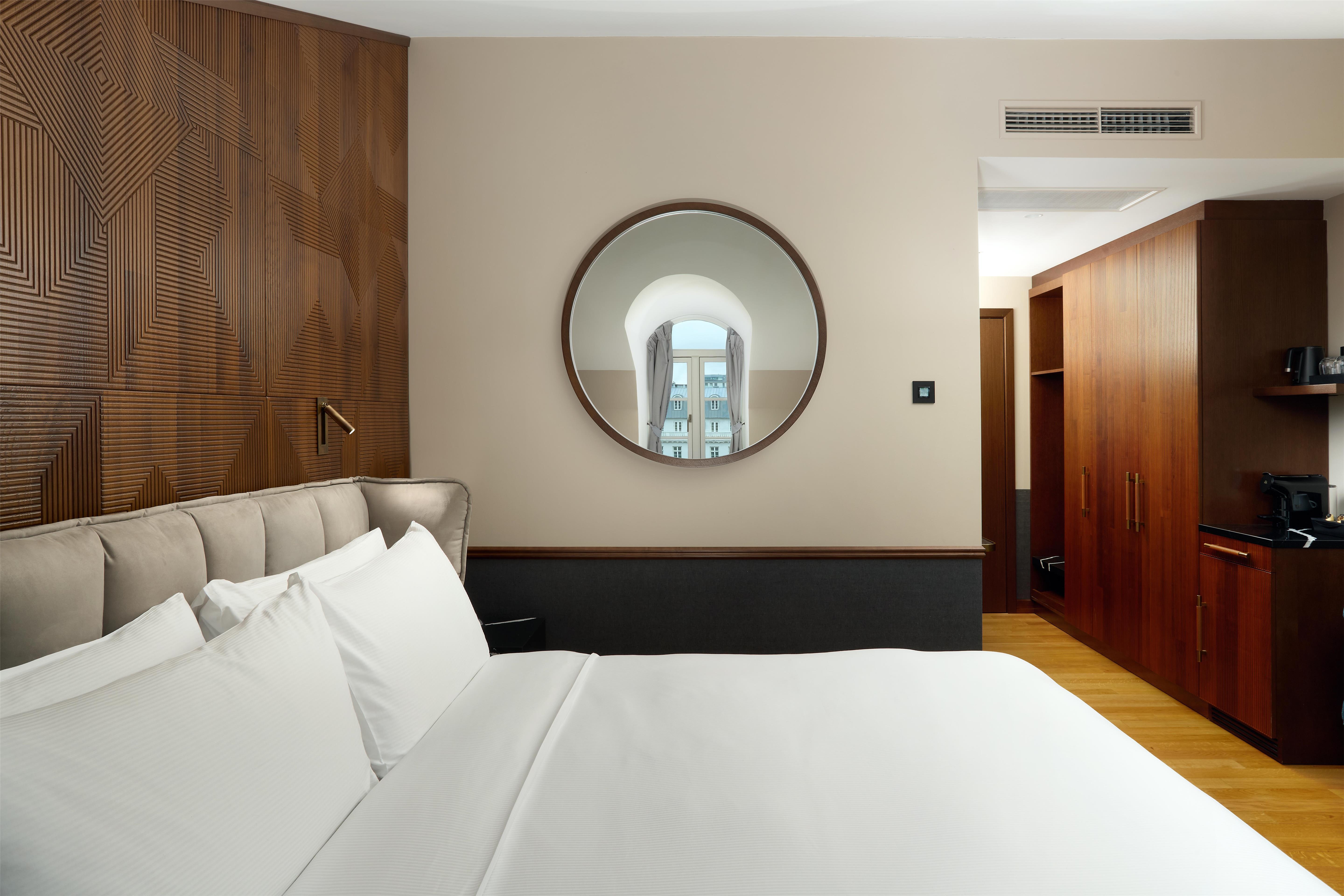 Double Classic King Bed