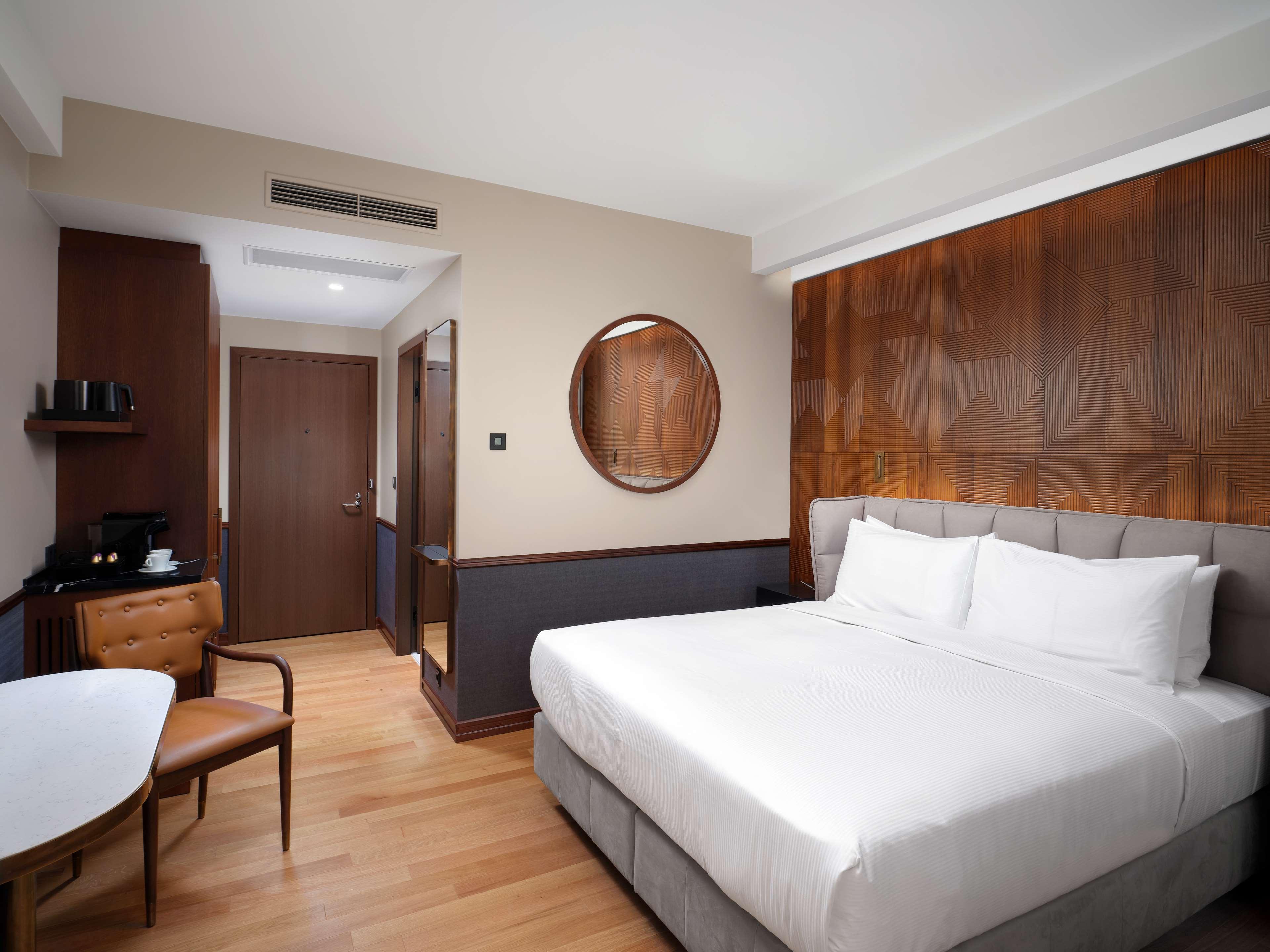 Family Room Connecting Room