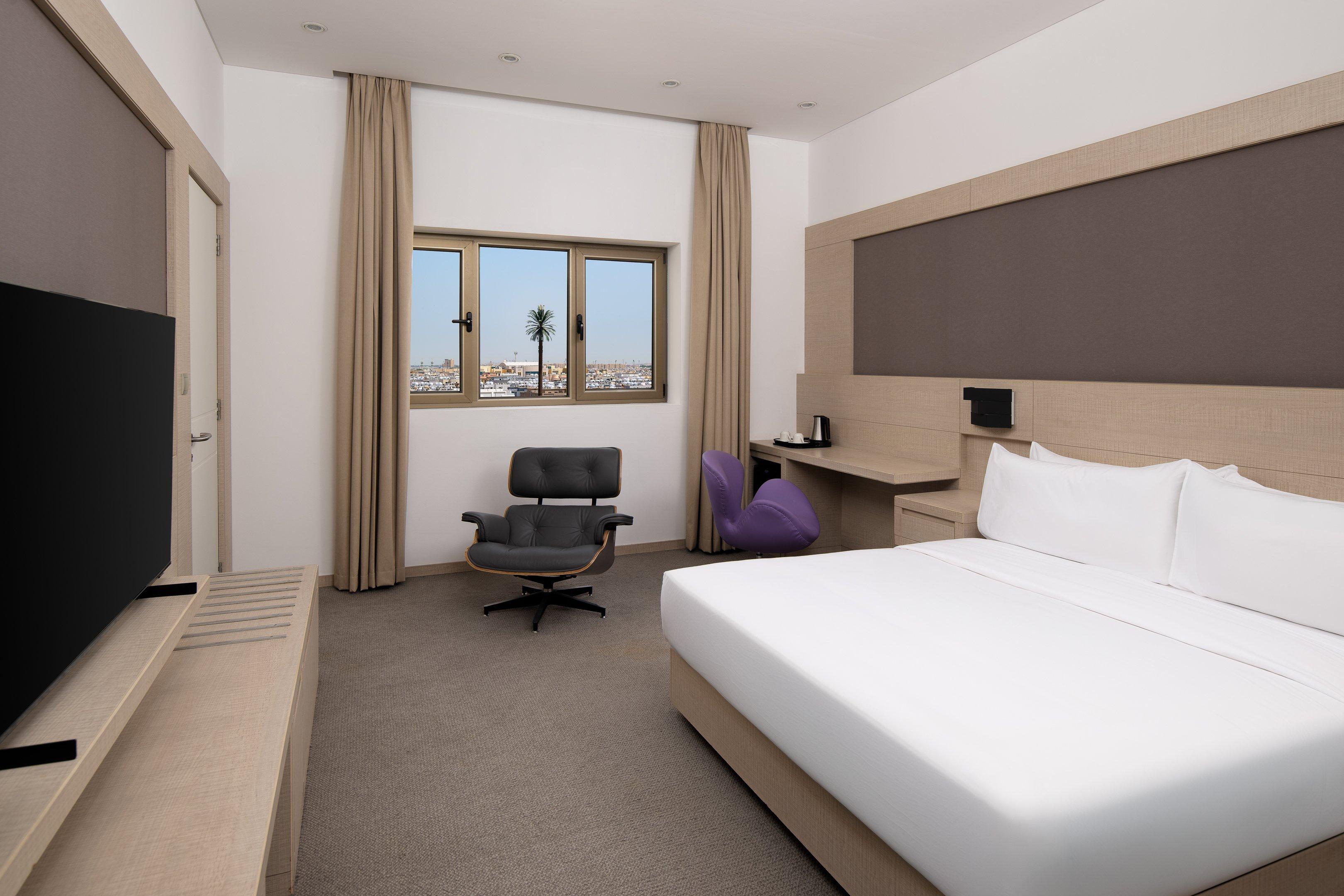 Double Deluxe Queen Bed