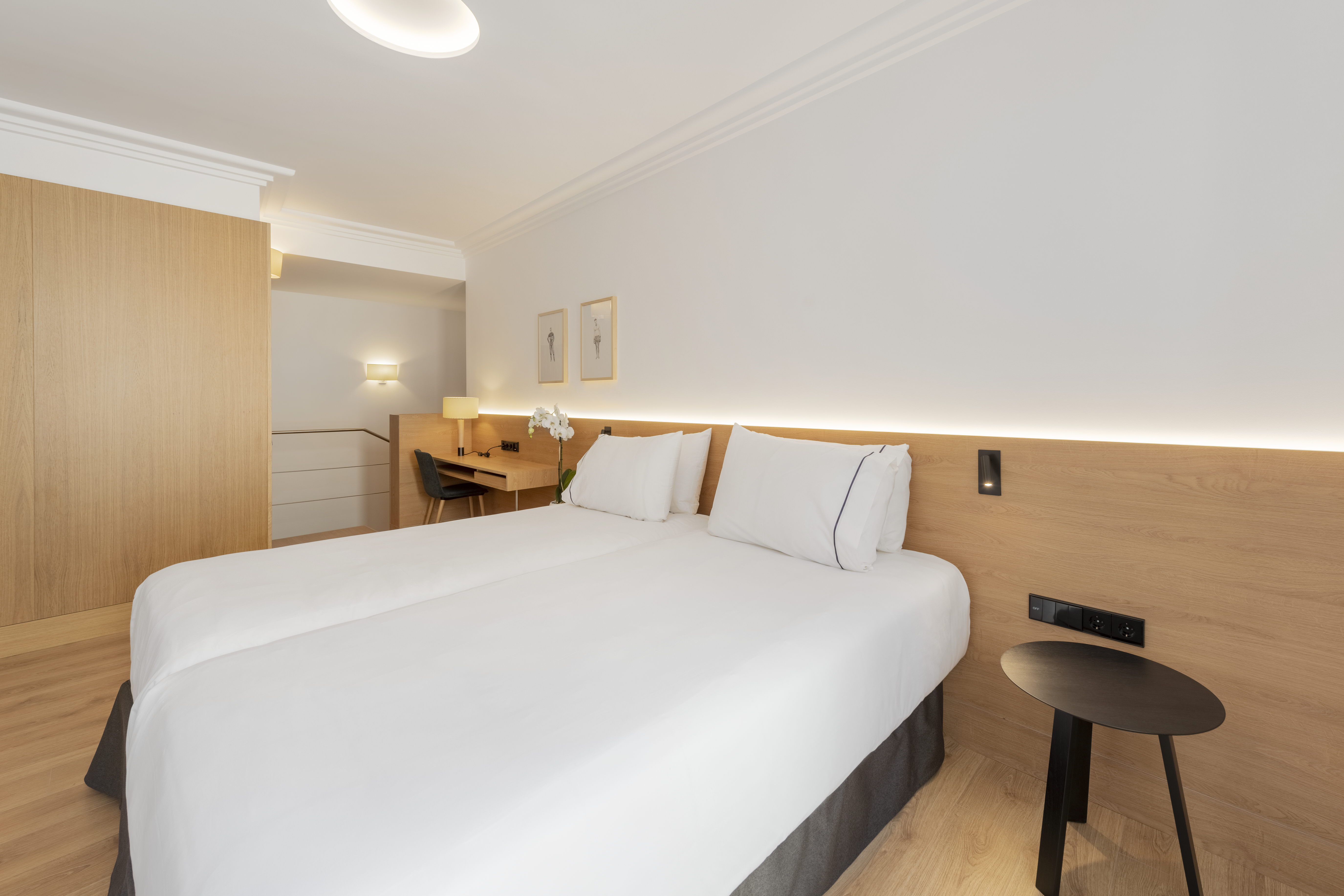 Double or Twin Deluxe