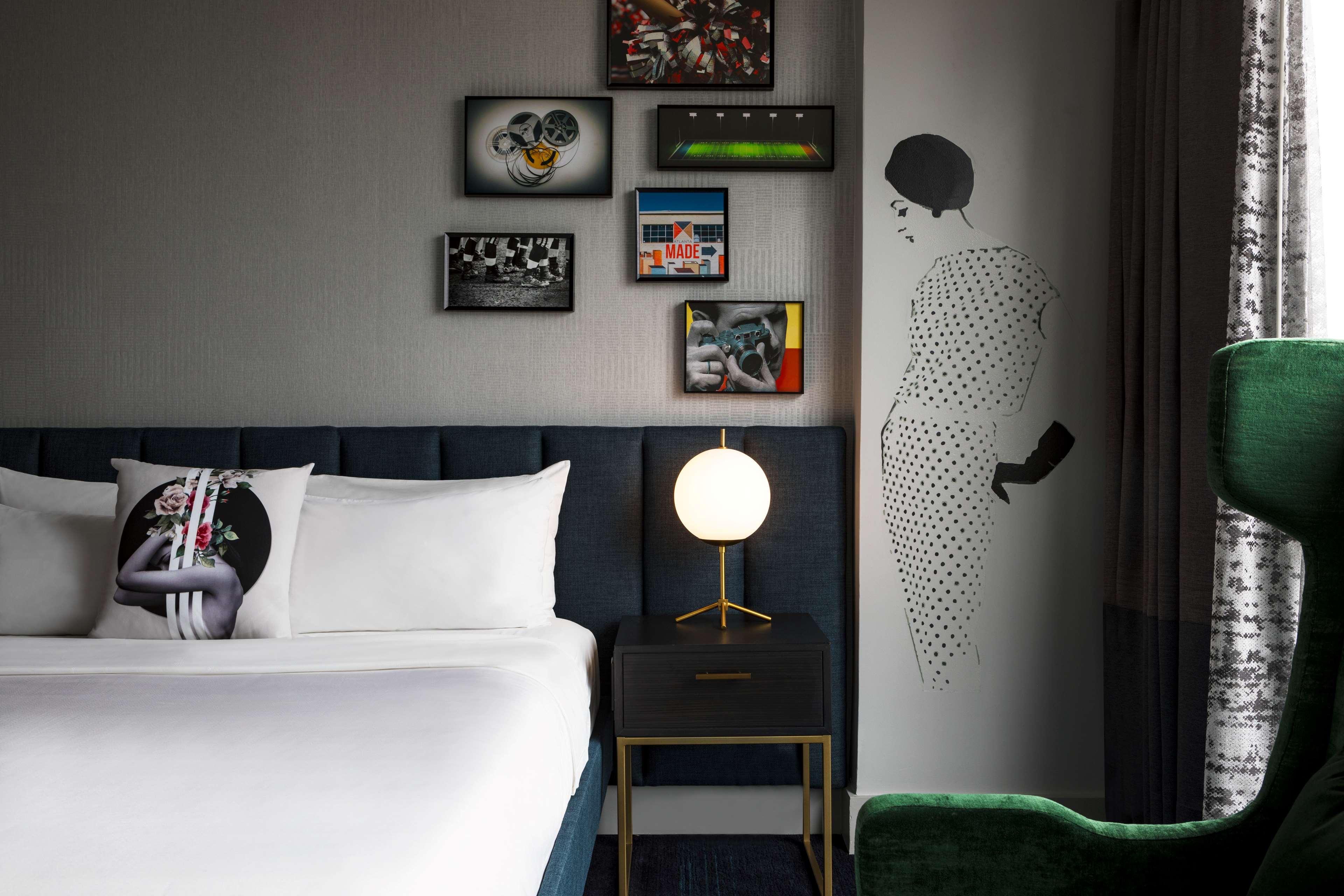 Suite City View King Bed