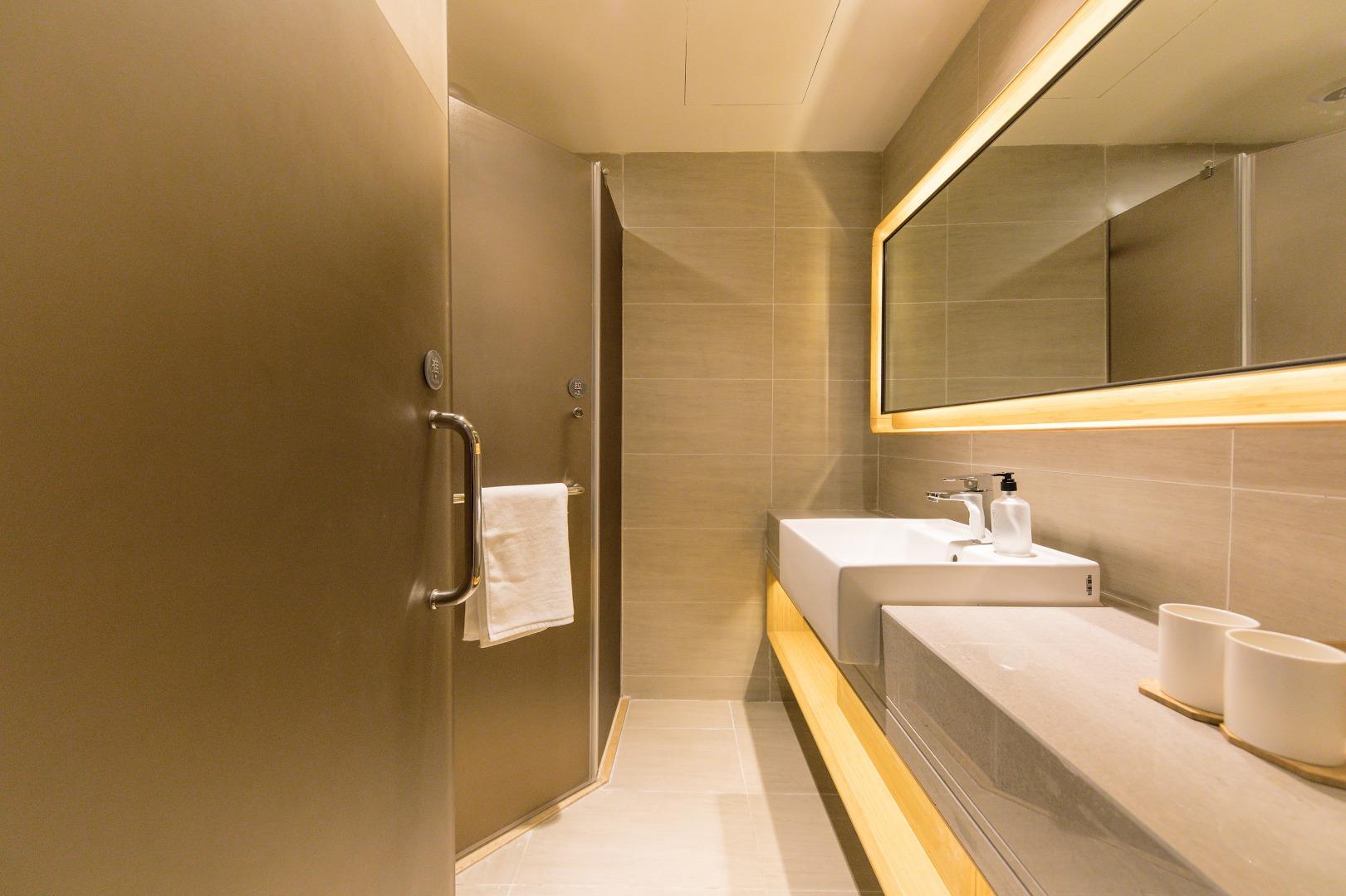 Double Inner-superior