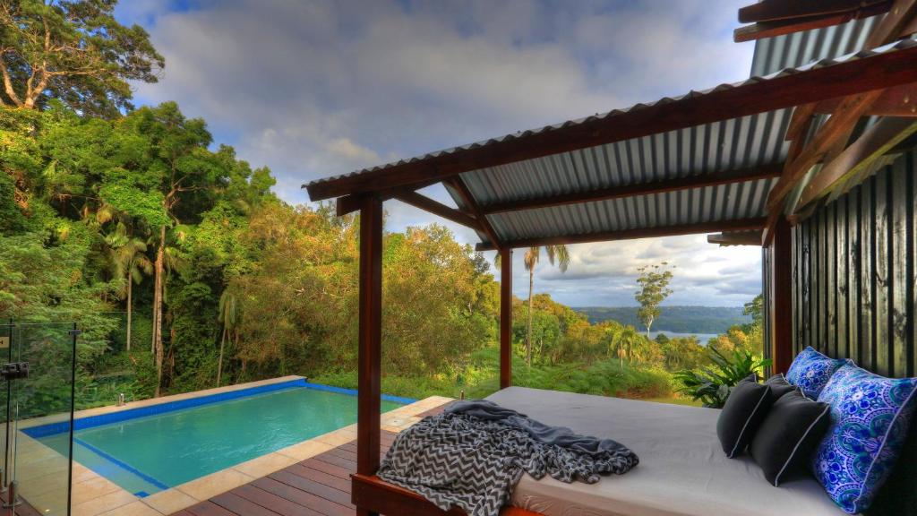 Cabin with Private Pool