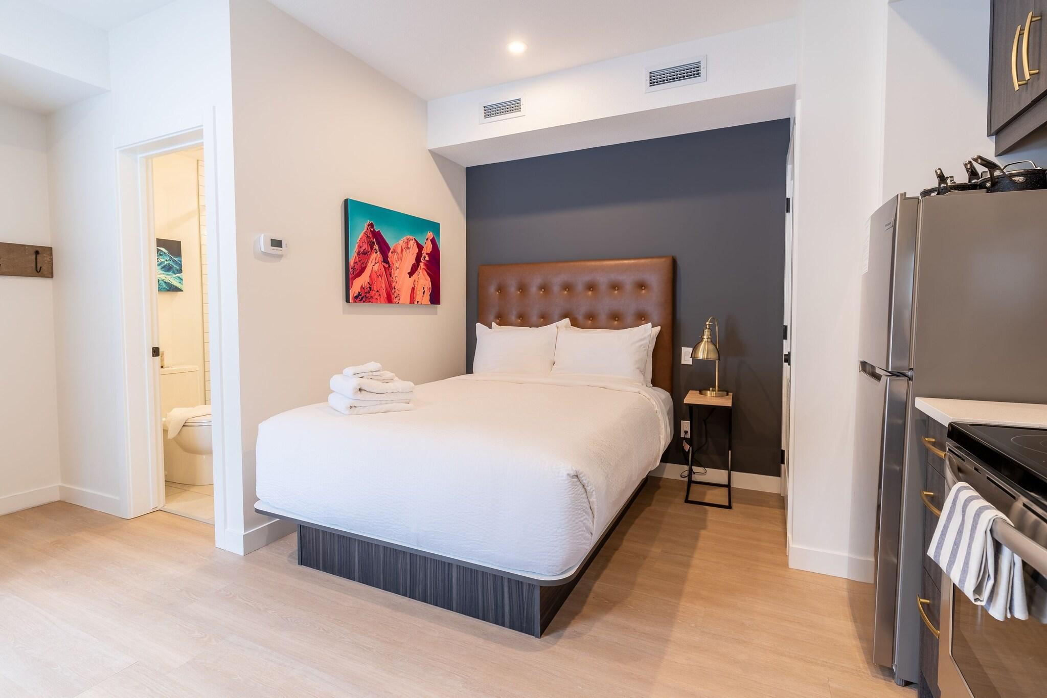 Suite Queen Size Bed