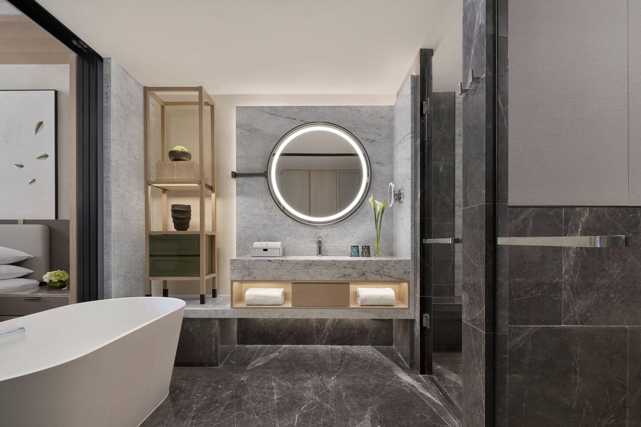 Double City View King Bed