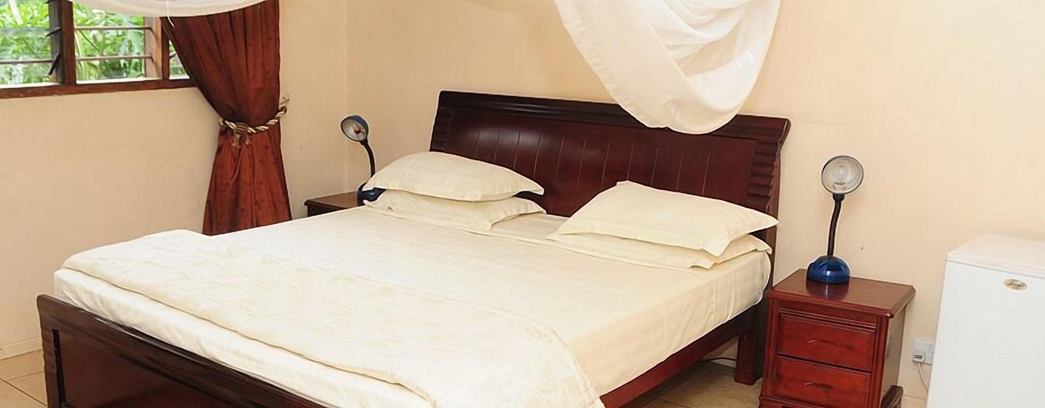 Double Deluxe King Bed