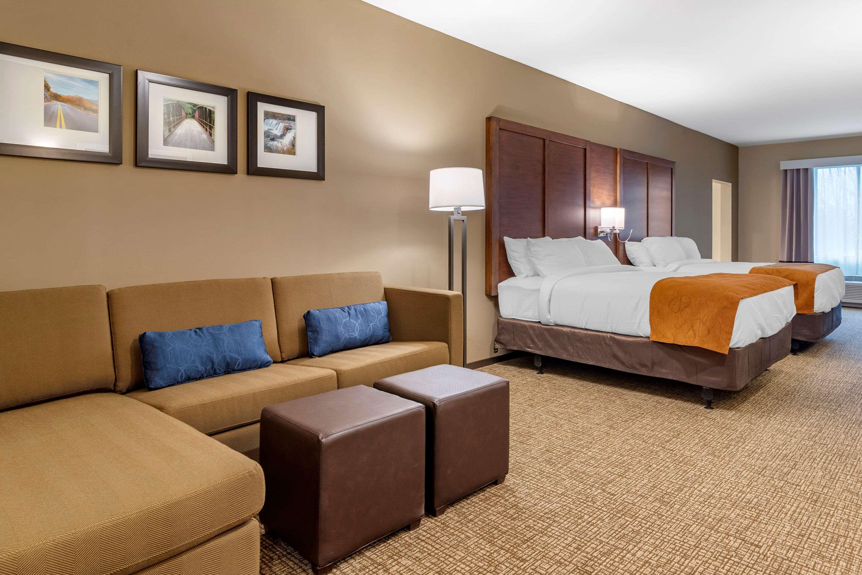 Suite Accessible-two Queen Beds