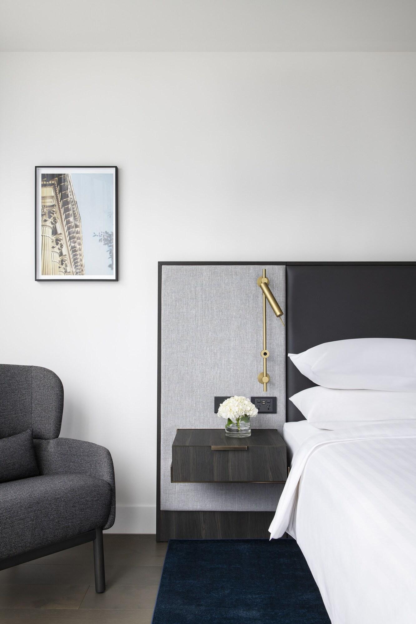 Double Superior King Bed