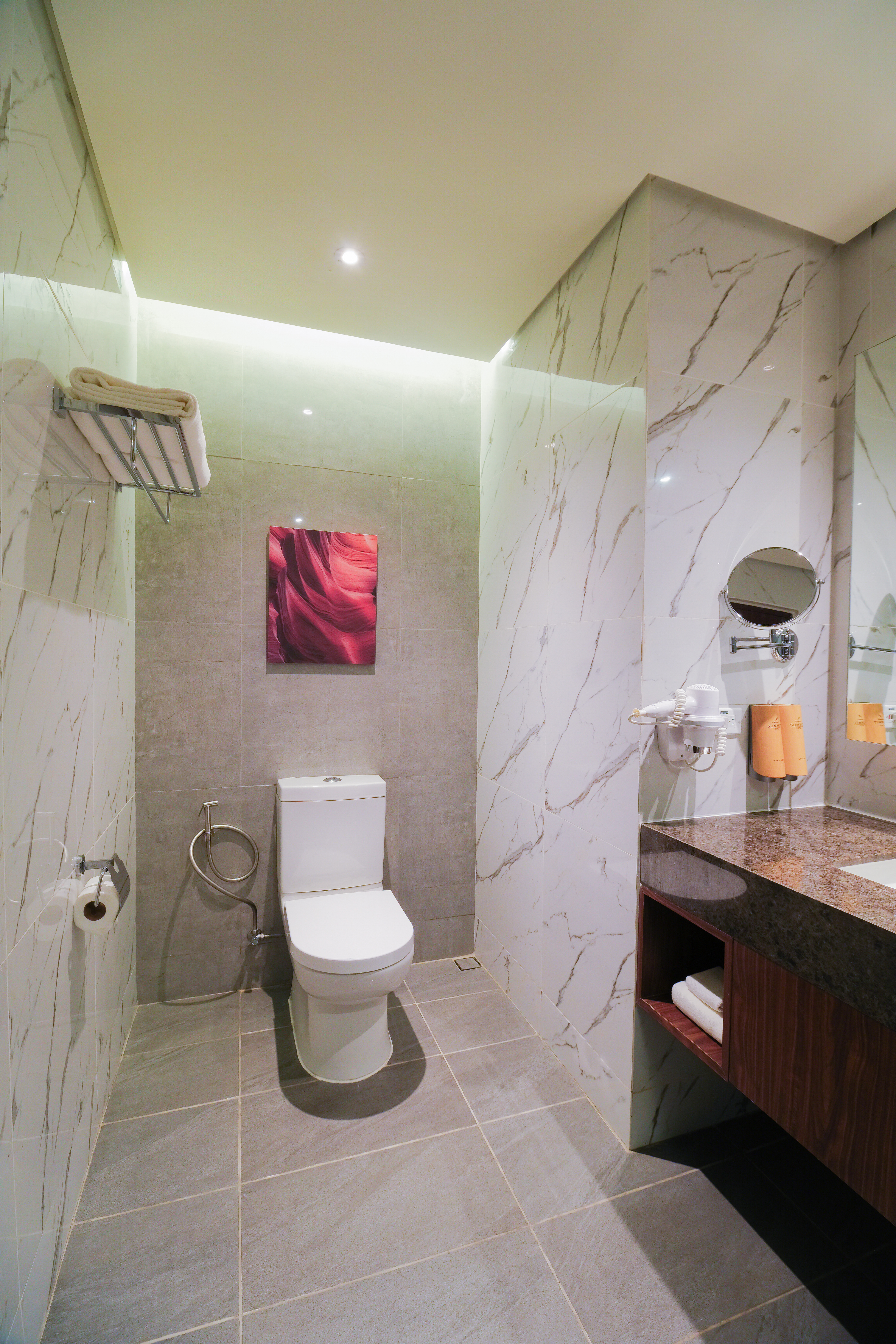 Double Deluxe King Bed