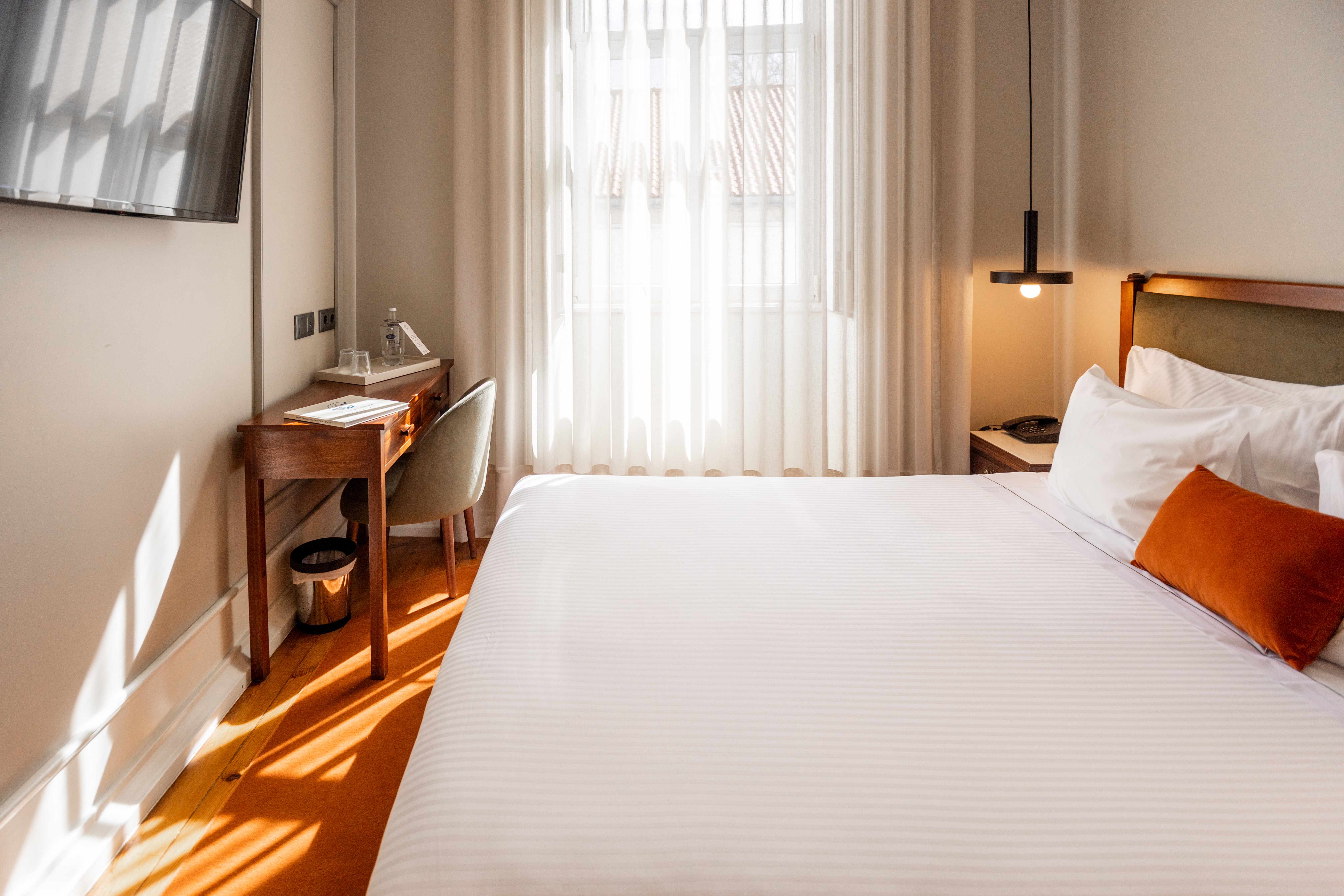 Double or Twin Standard