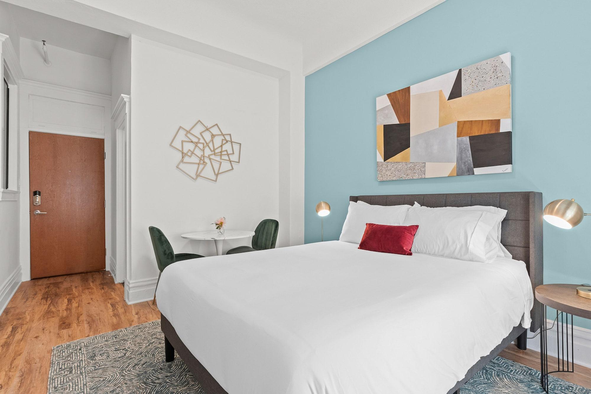 Double Queen Bed Non Smoking