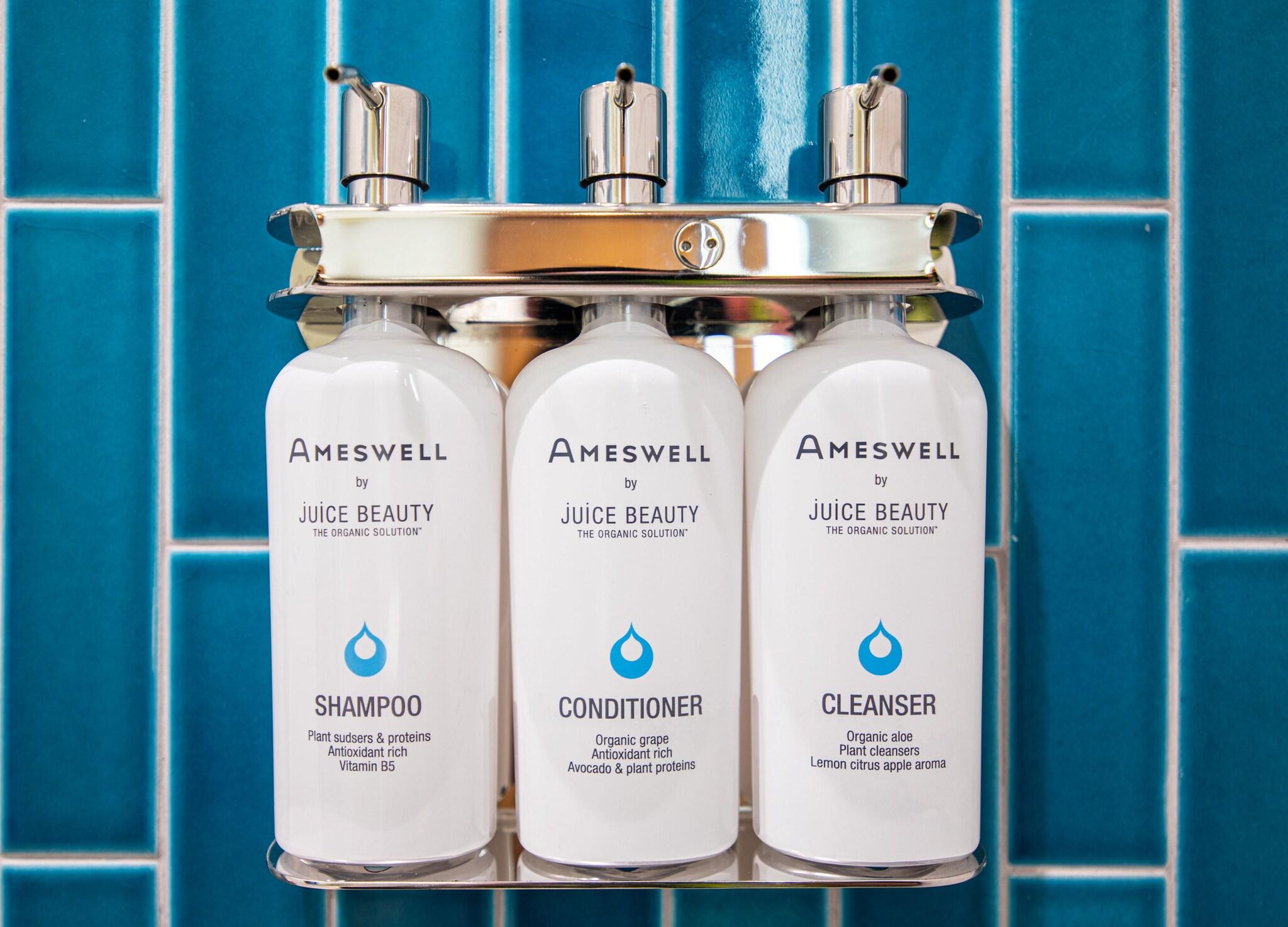 Double Deluxe King Bed