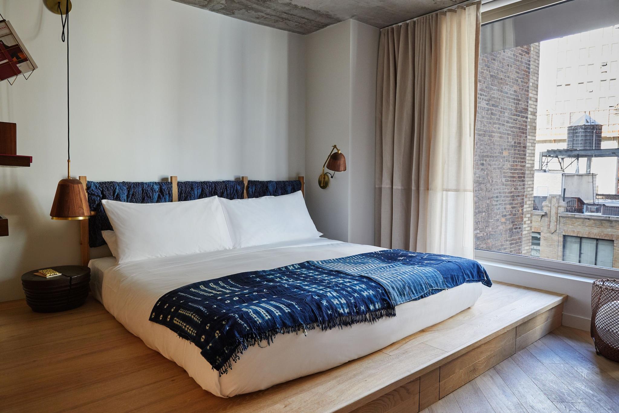 Double Deluxe King Bed