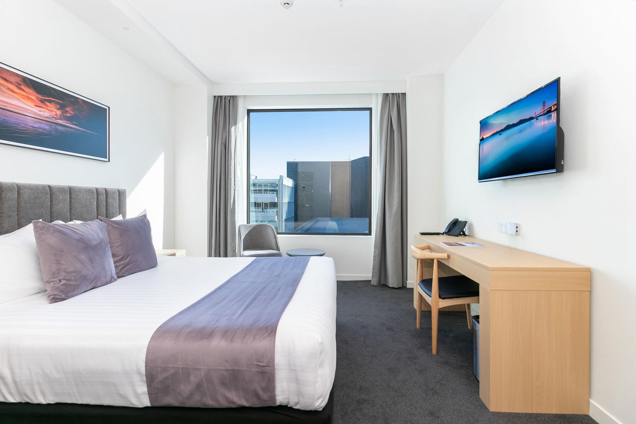 Studio Executive City View