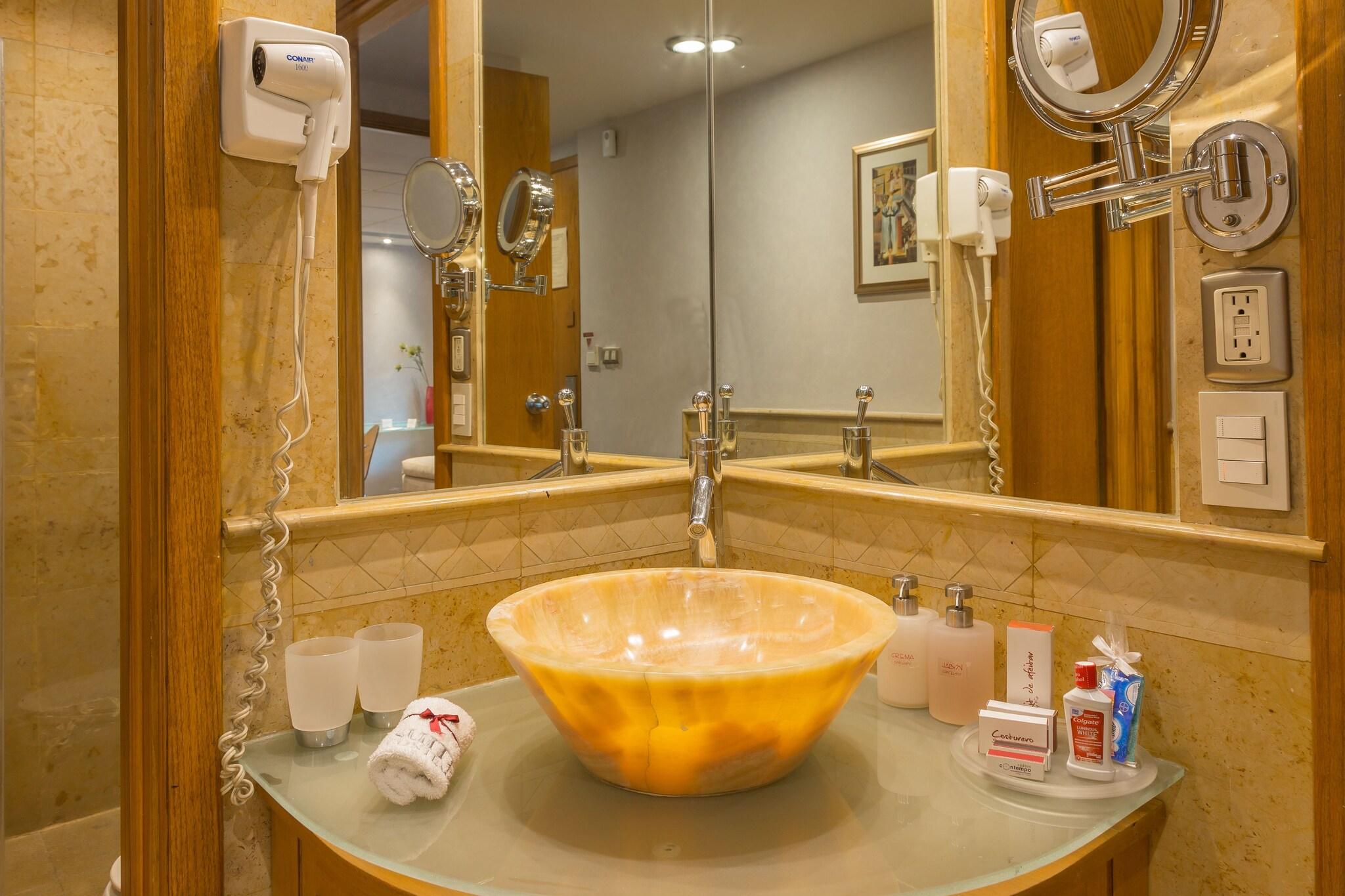 Suite Executive King Bed