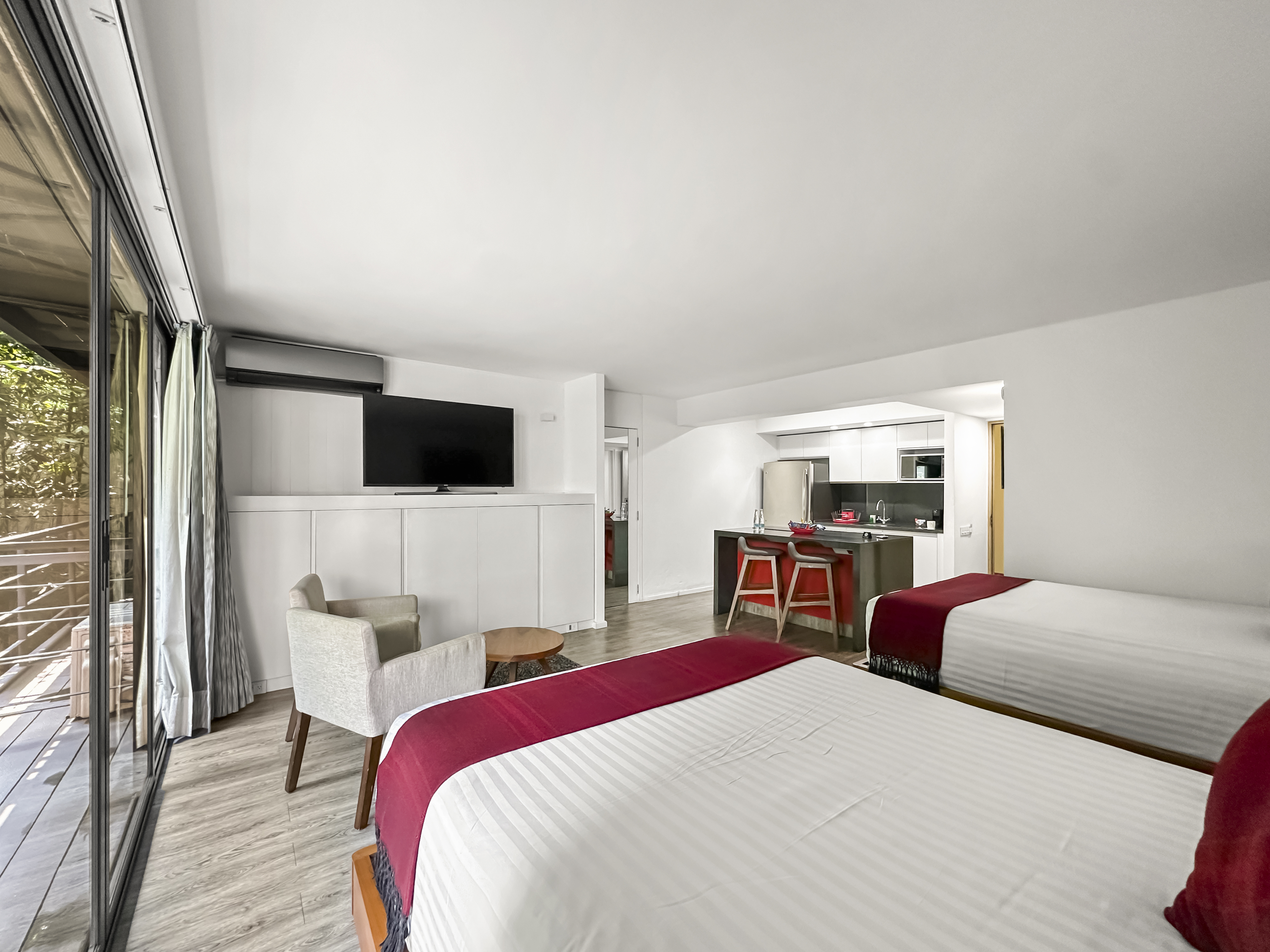 Quadruple with Terrace